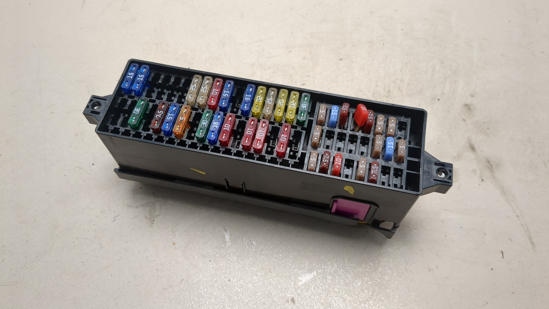 Блок предохранителей