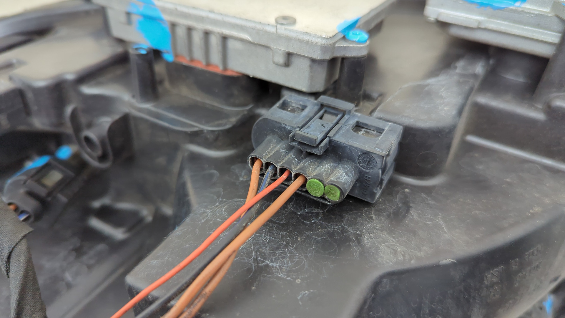 Фара правая