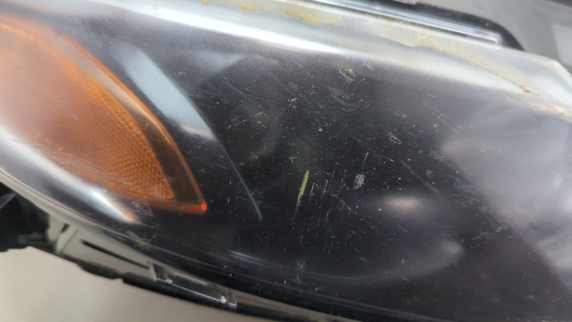 Фара правая