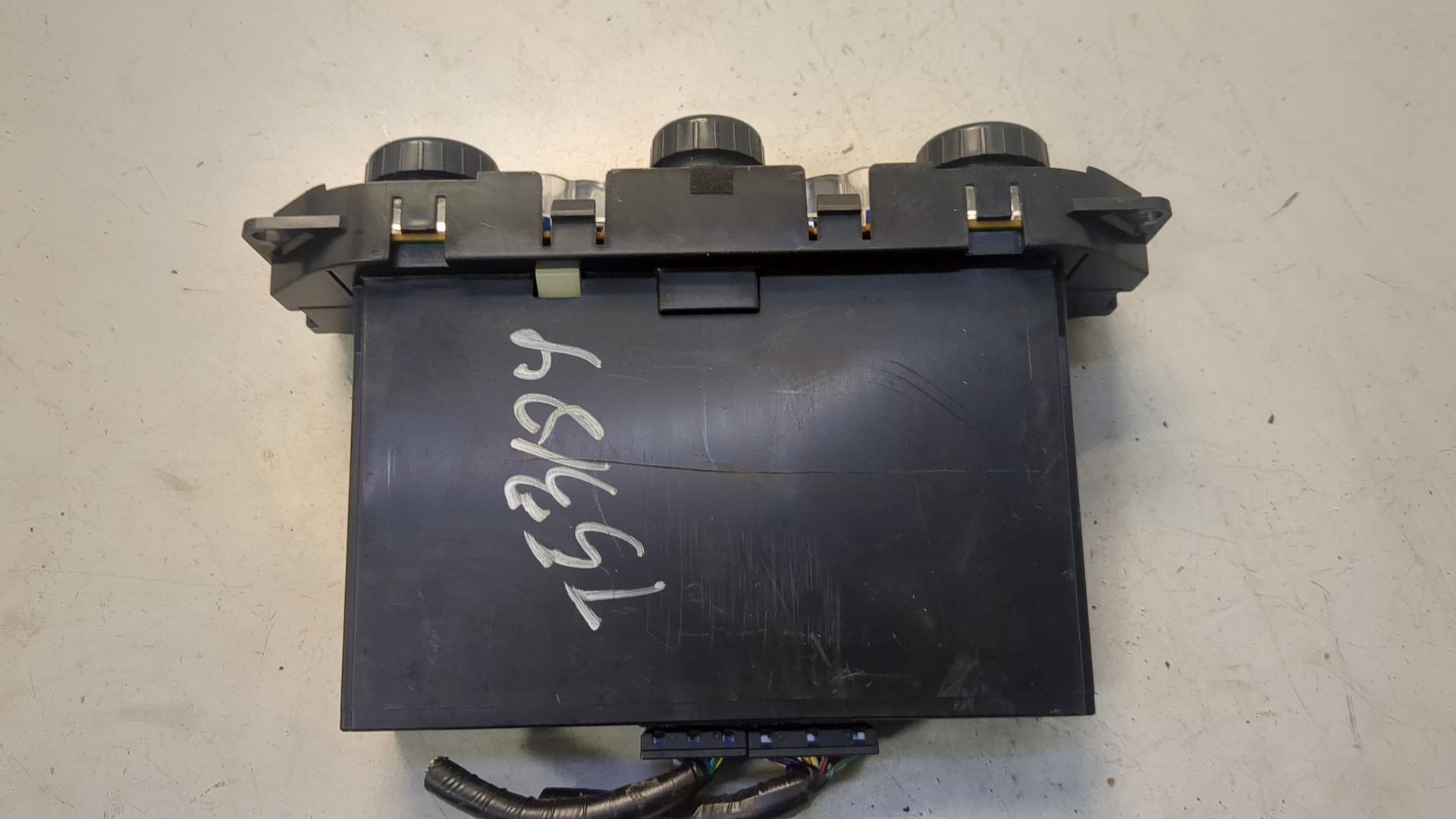 Переключатель отопителя