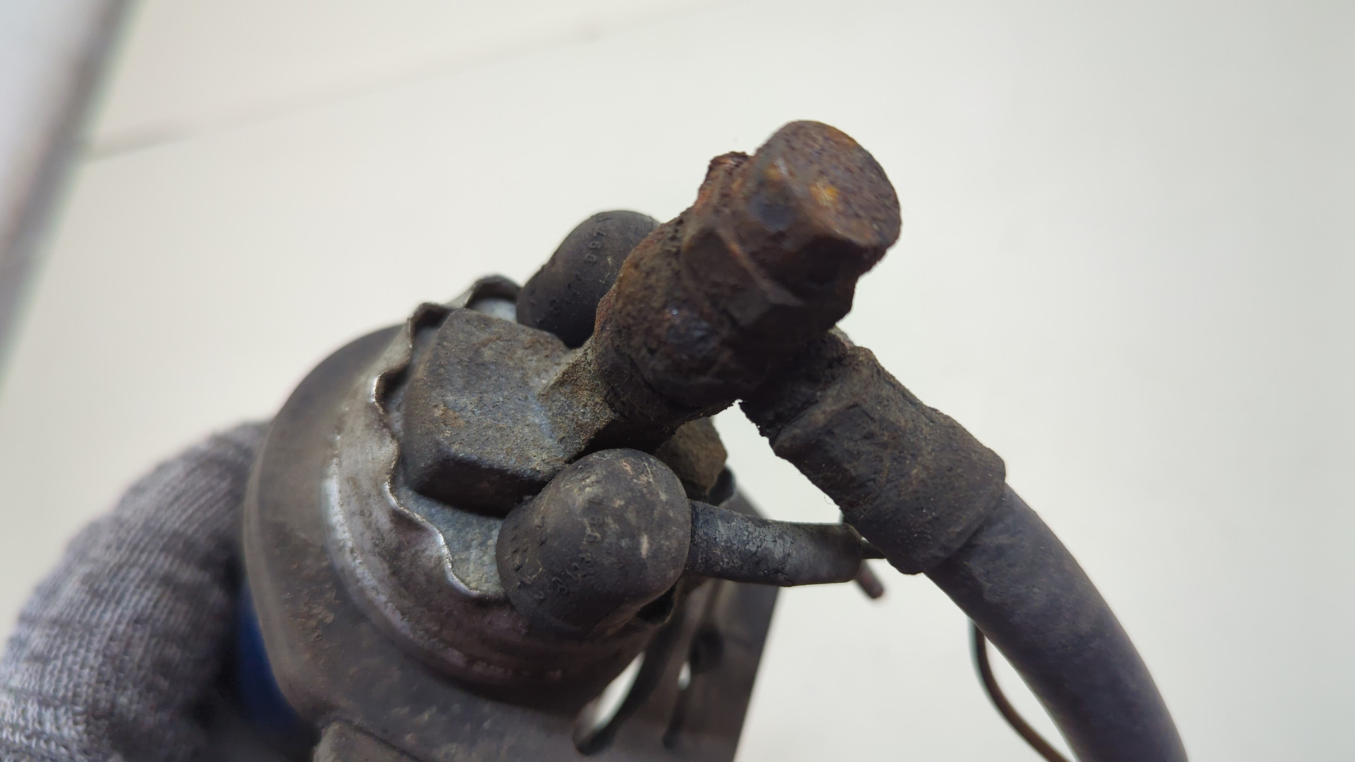 Насос топливный электрический