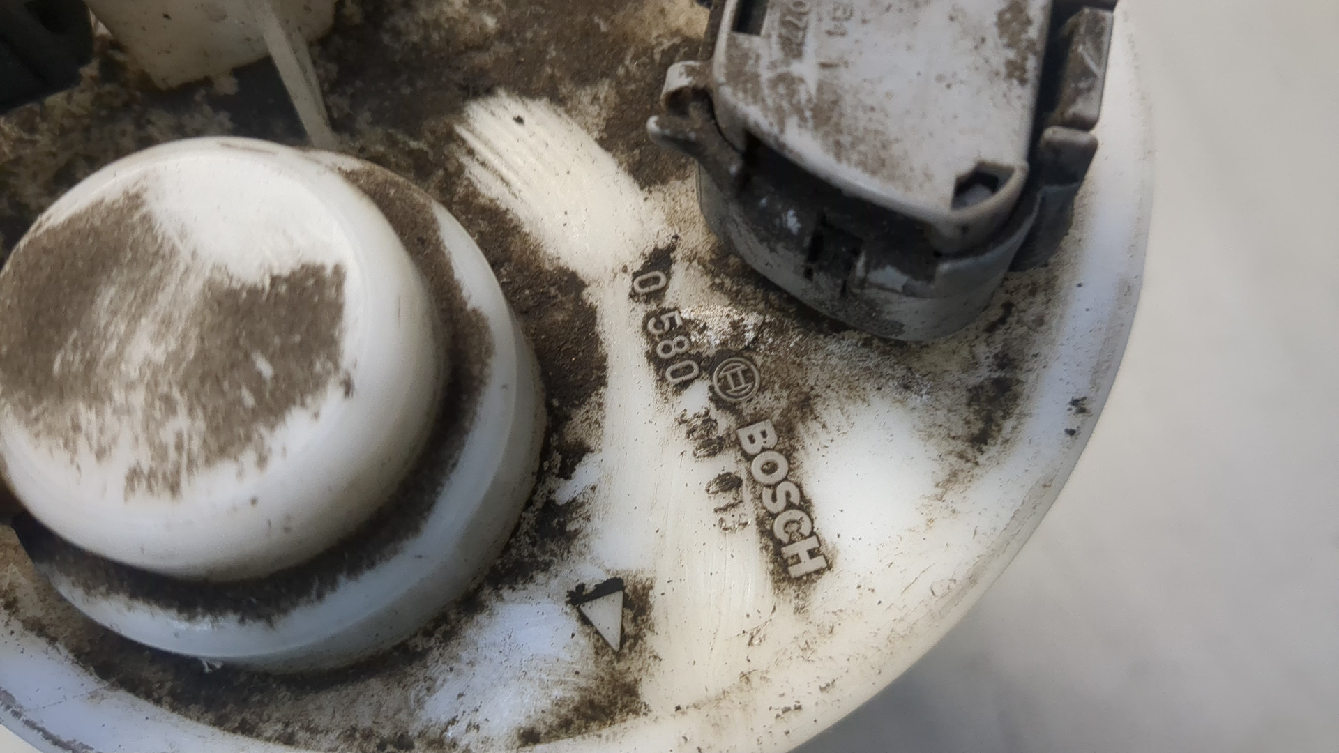 Насос топливный электрический