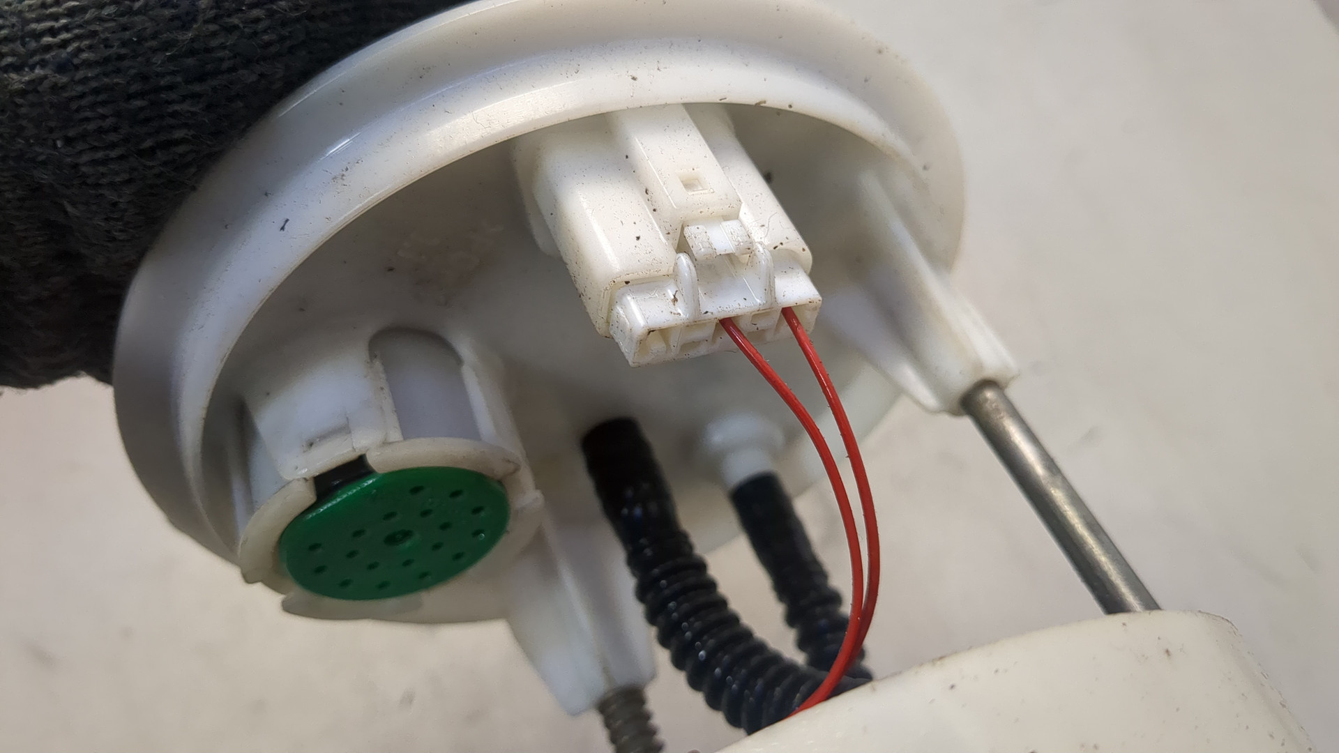 Насос топливный электрический