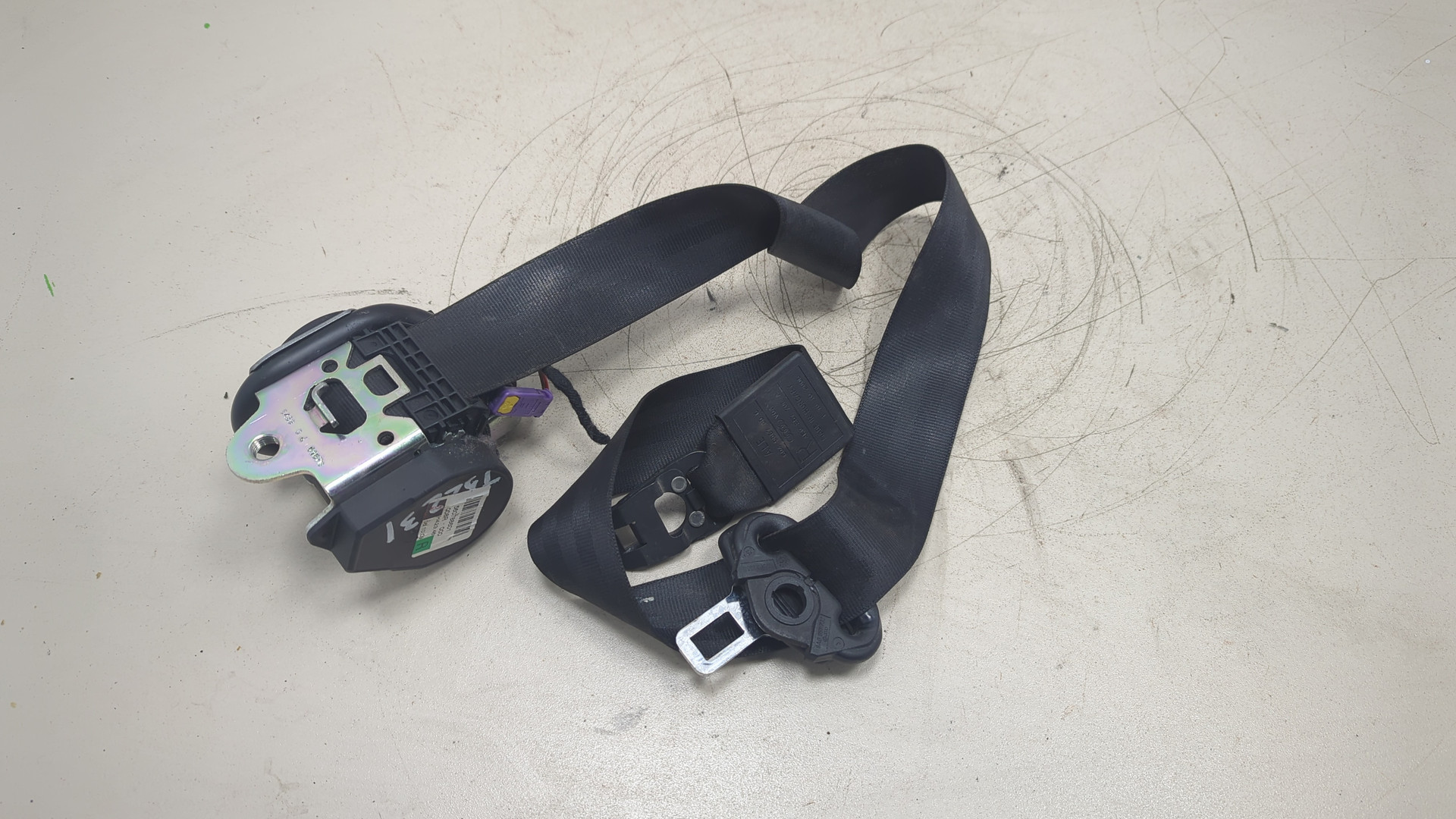 Ремень безопасности