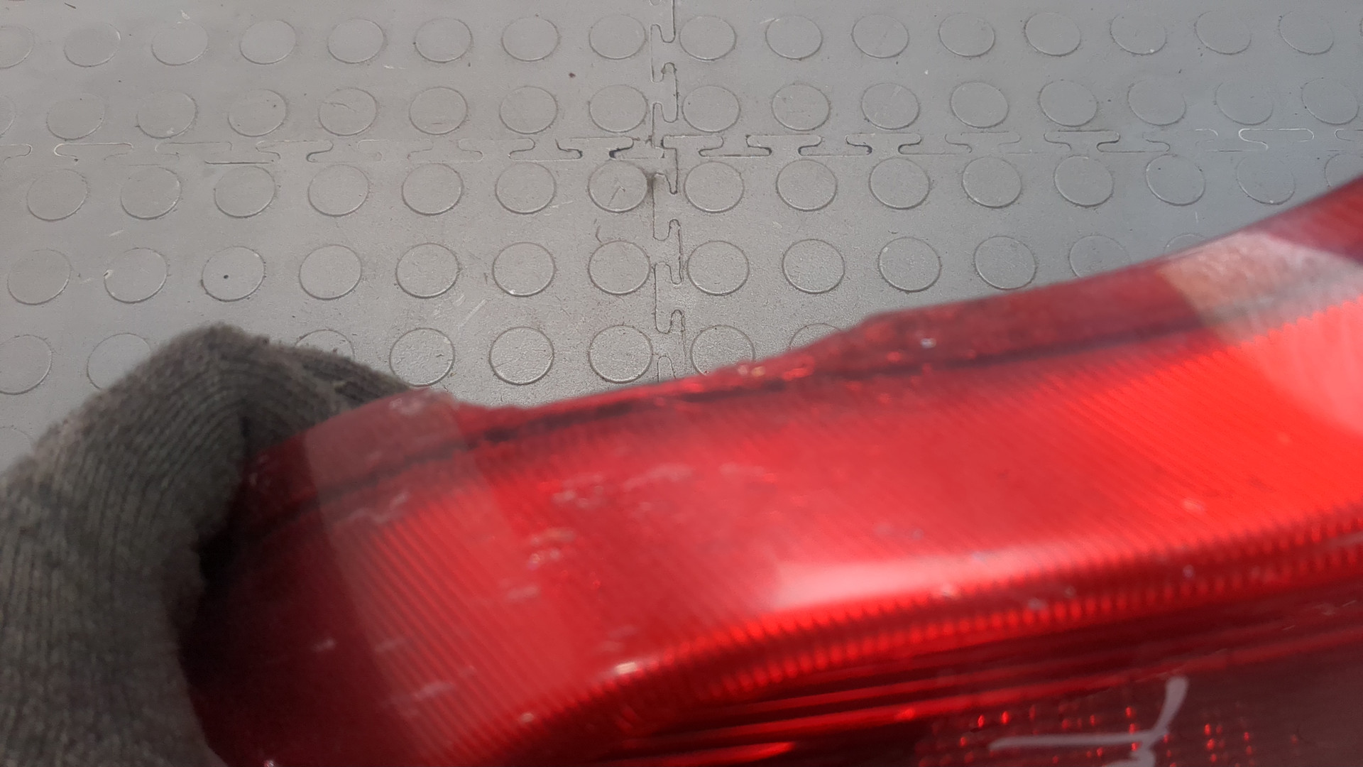 Фонарь задний левый