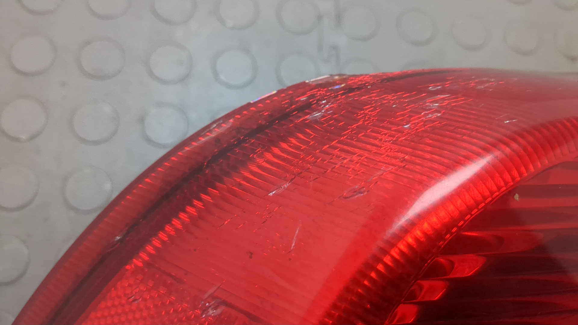 Фонарь задний левый