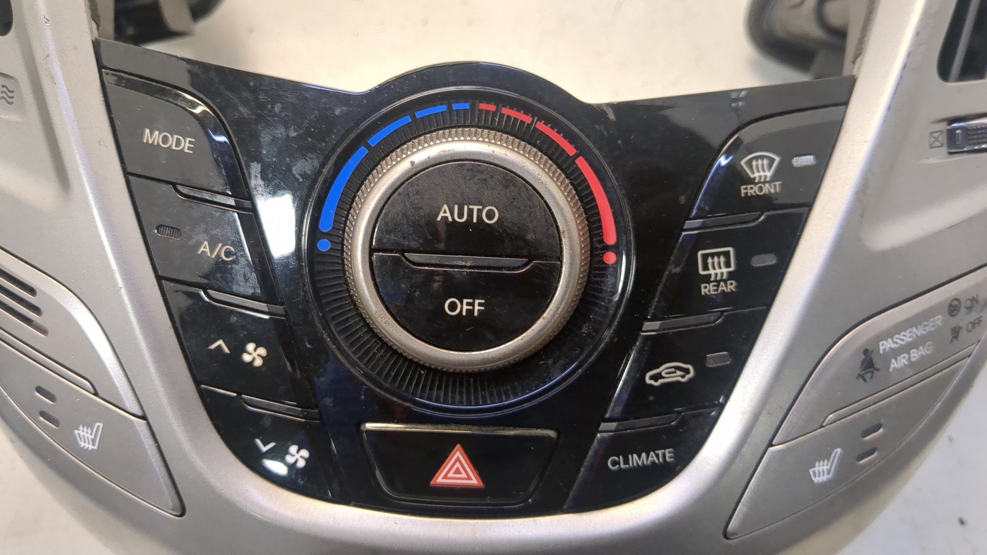 Переключатель отопителя