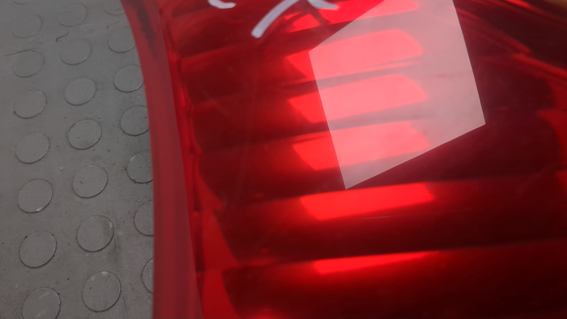 Фонарь задний левый