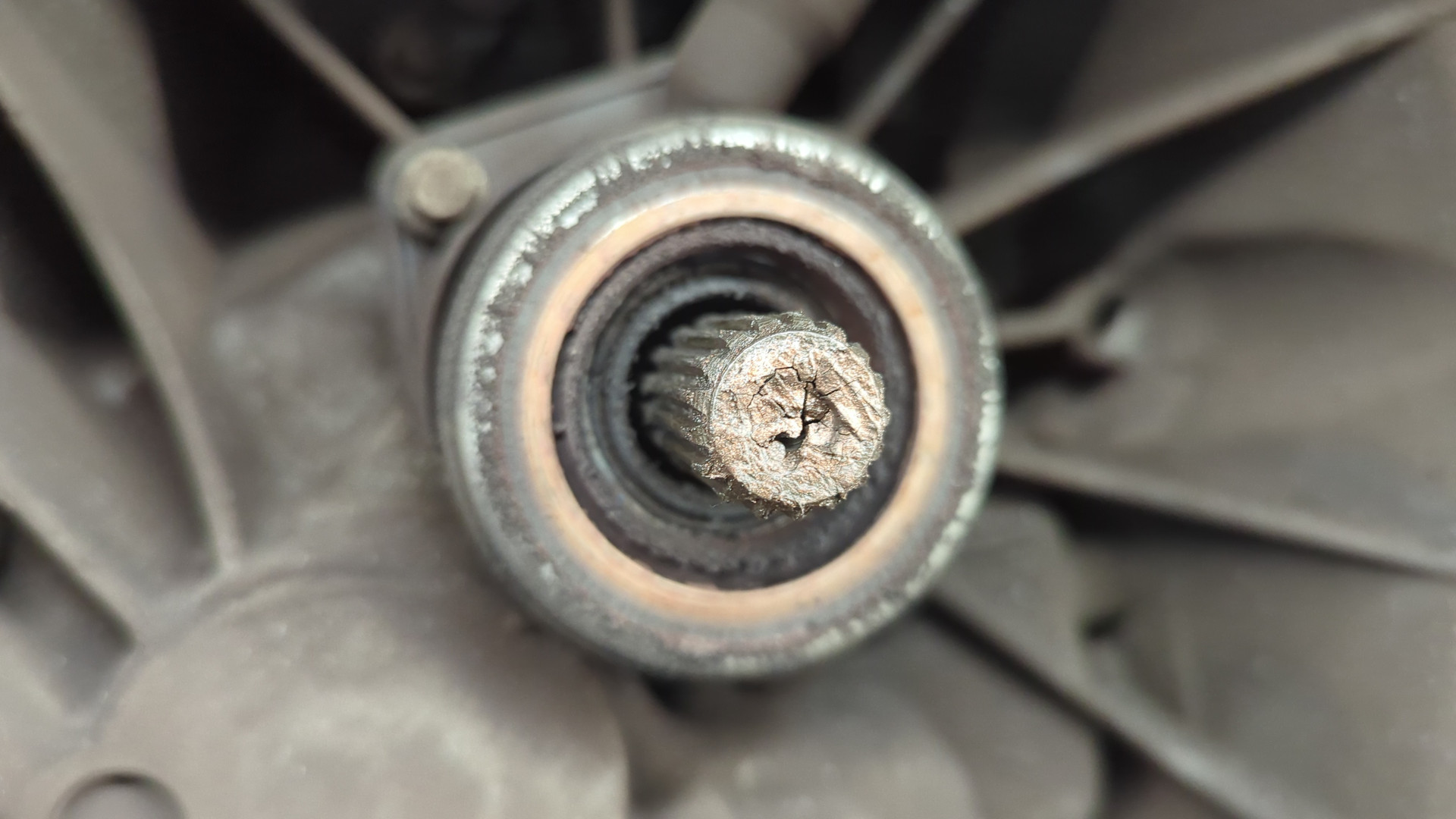 МКПП (механическая коробка переключения передач)