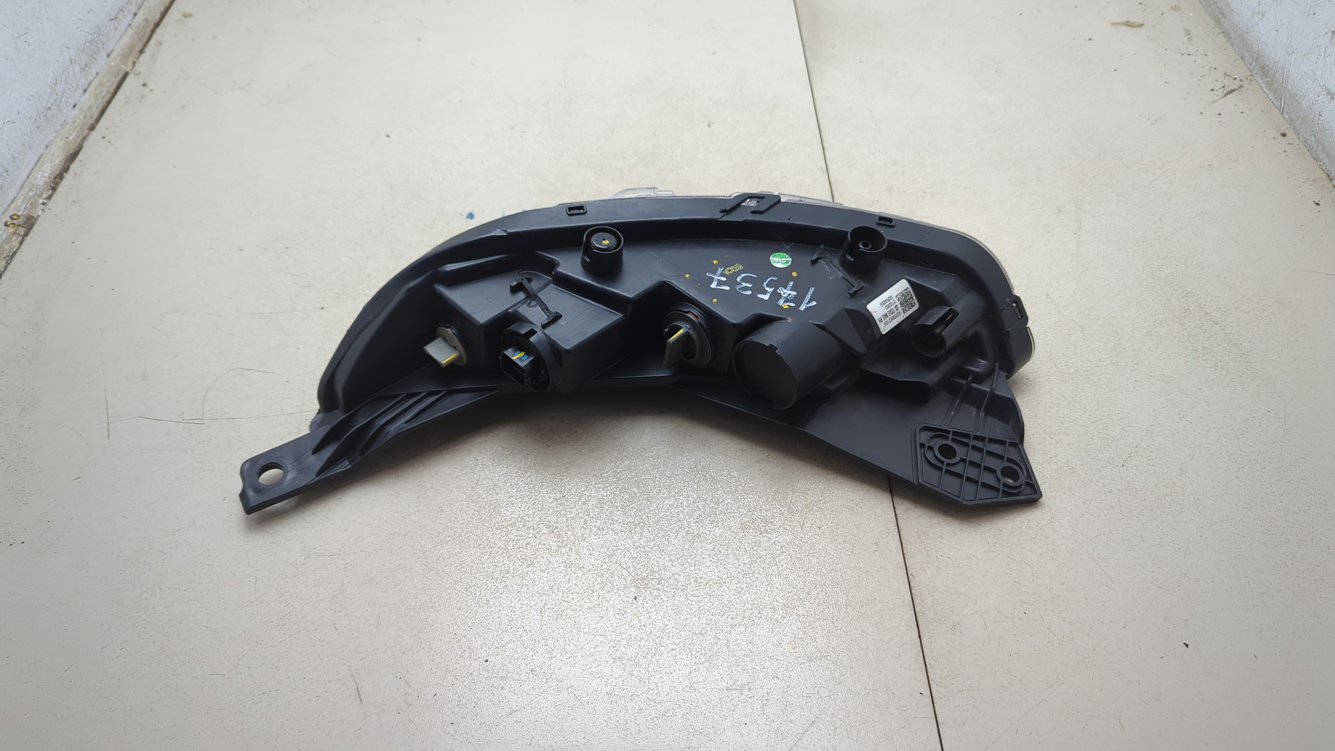 Фара противотуманная правая