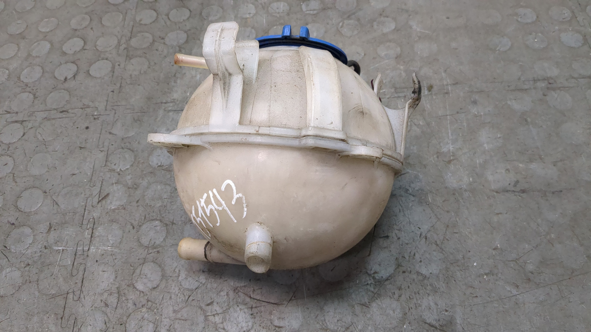 Бачок расширительный