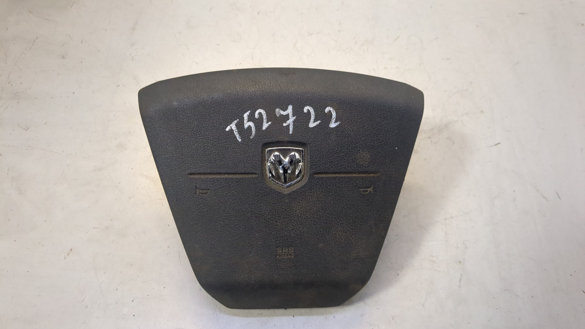 Подушка безопасности в рулевое колесо