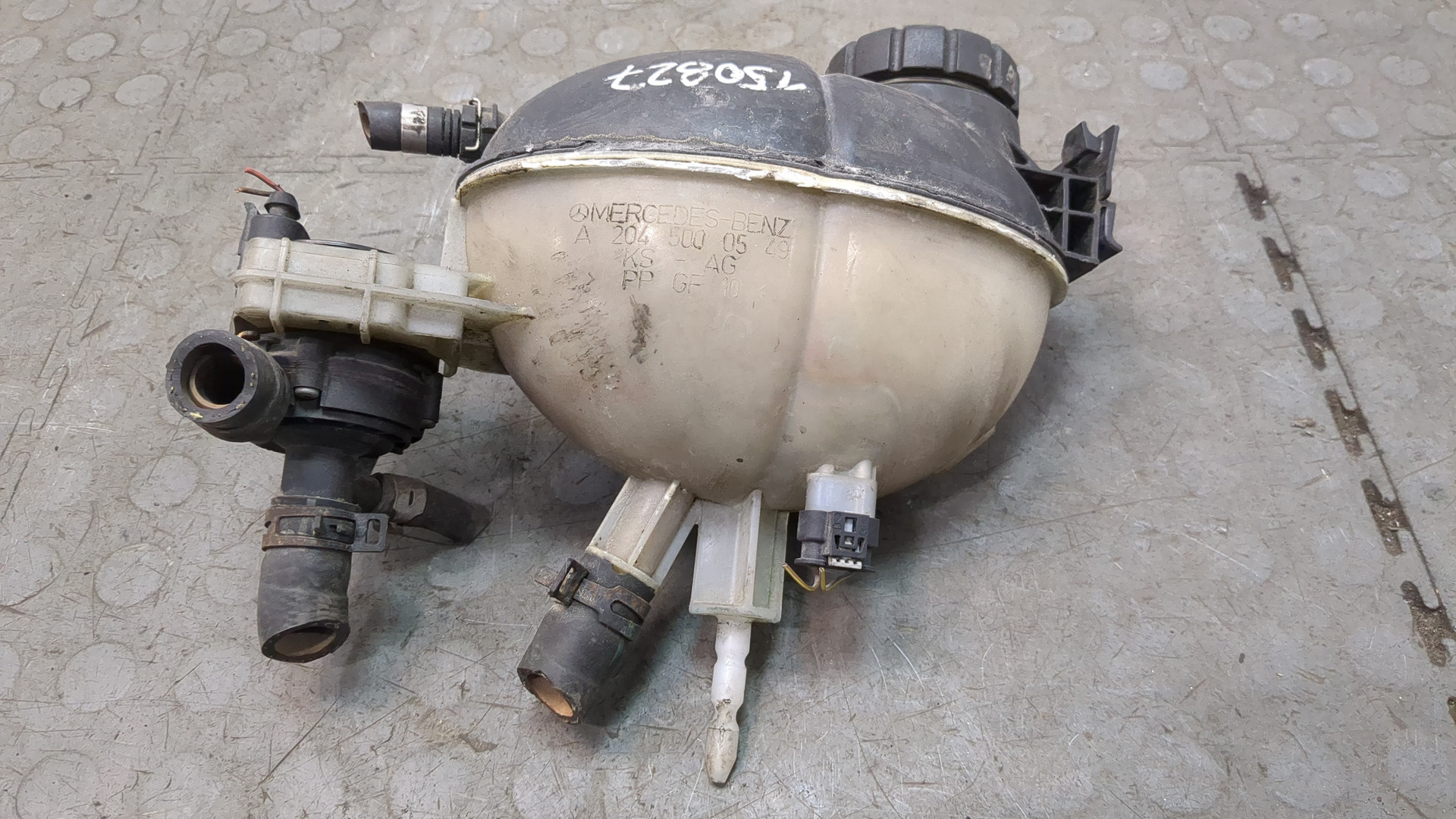 Бачок расширительный