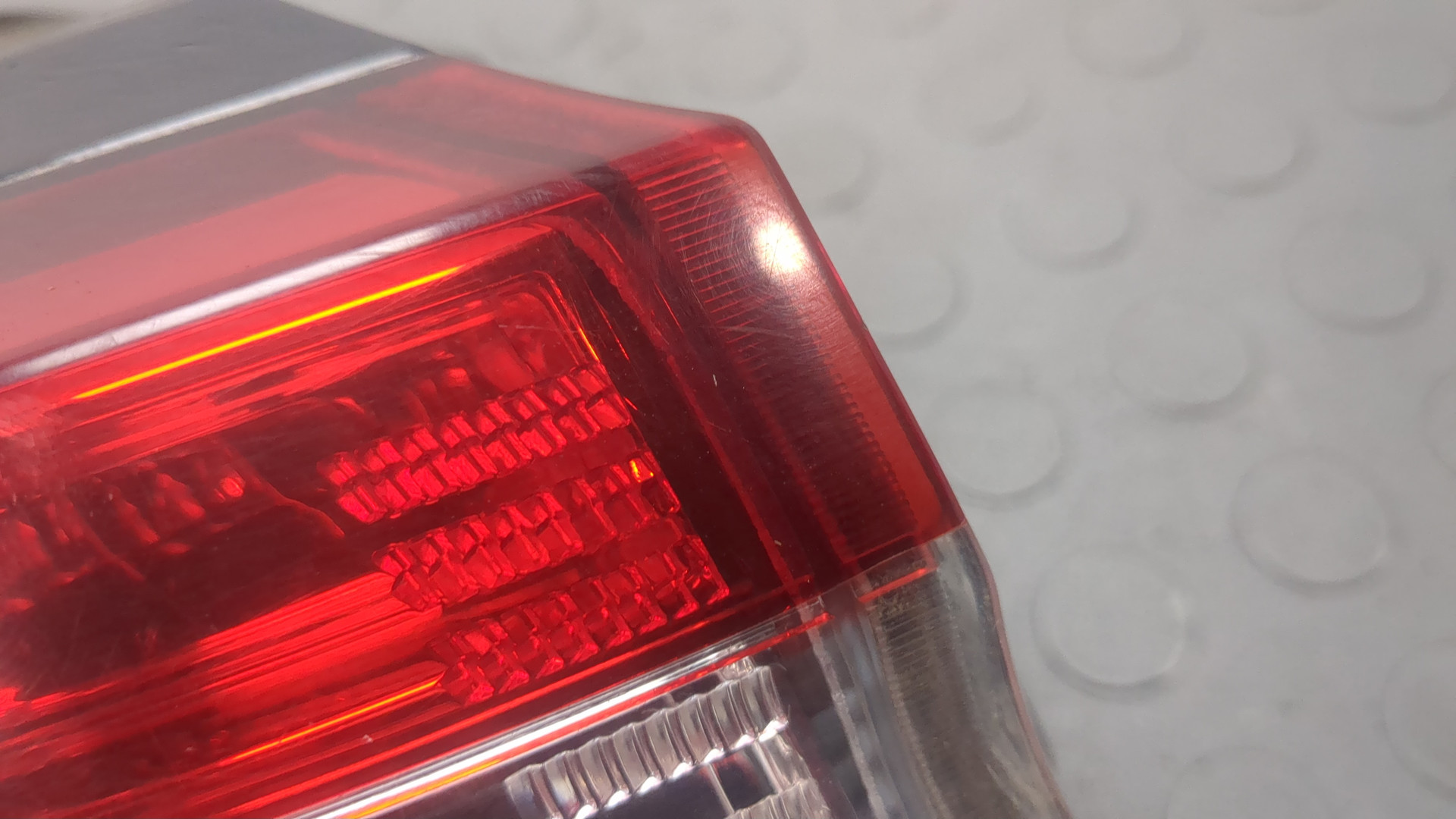 Фонарь задний левый