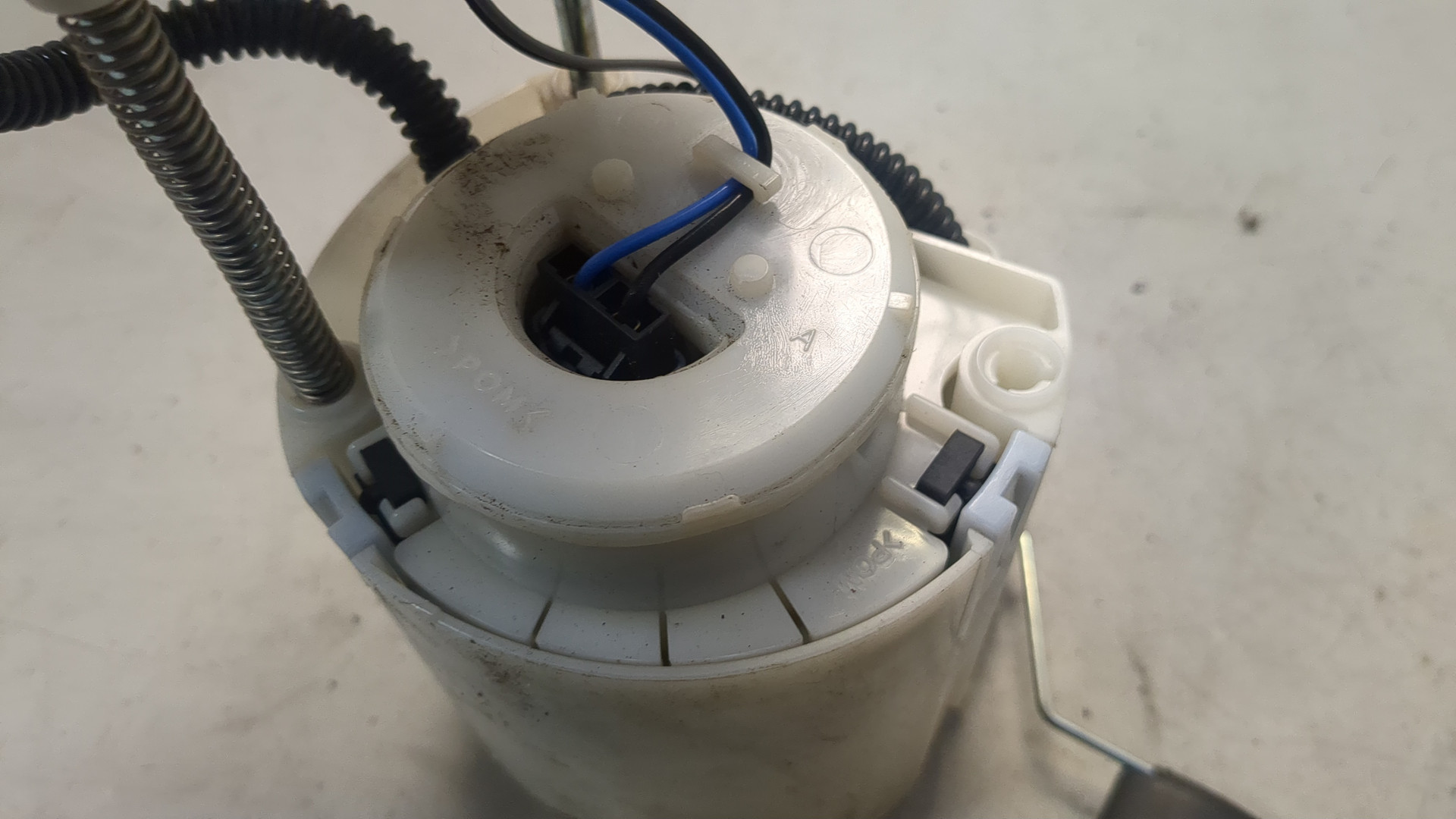 Насос топливный электрический