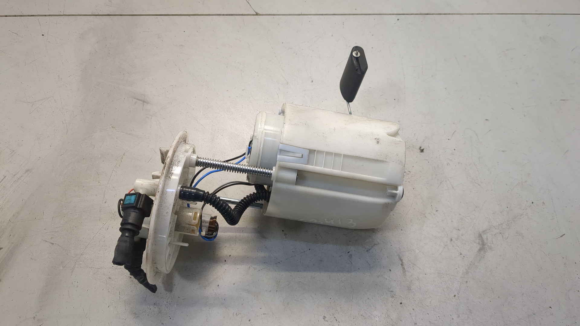 Насос топливный электрический