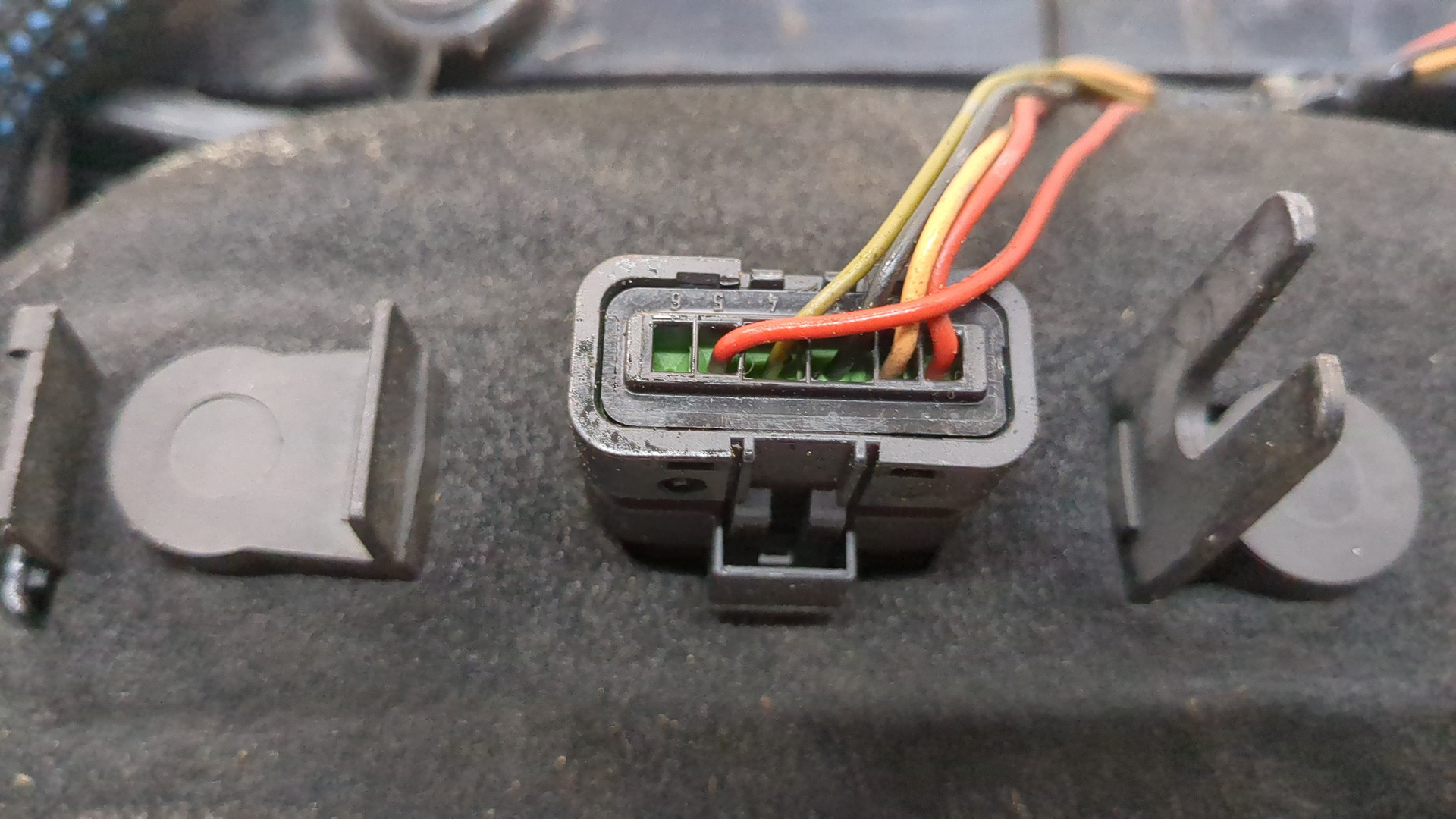 Фонарь задний левый