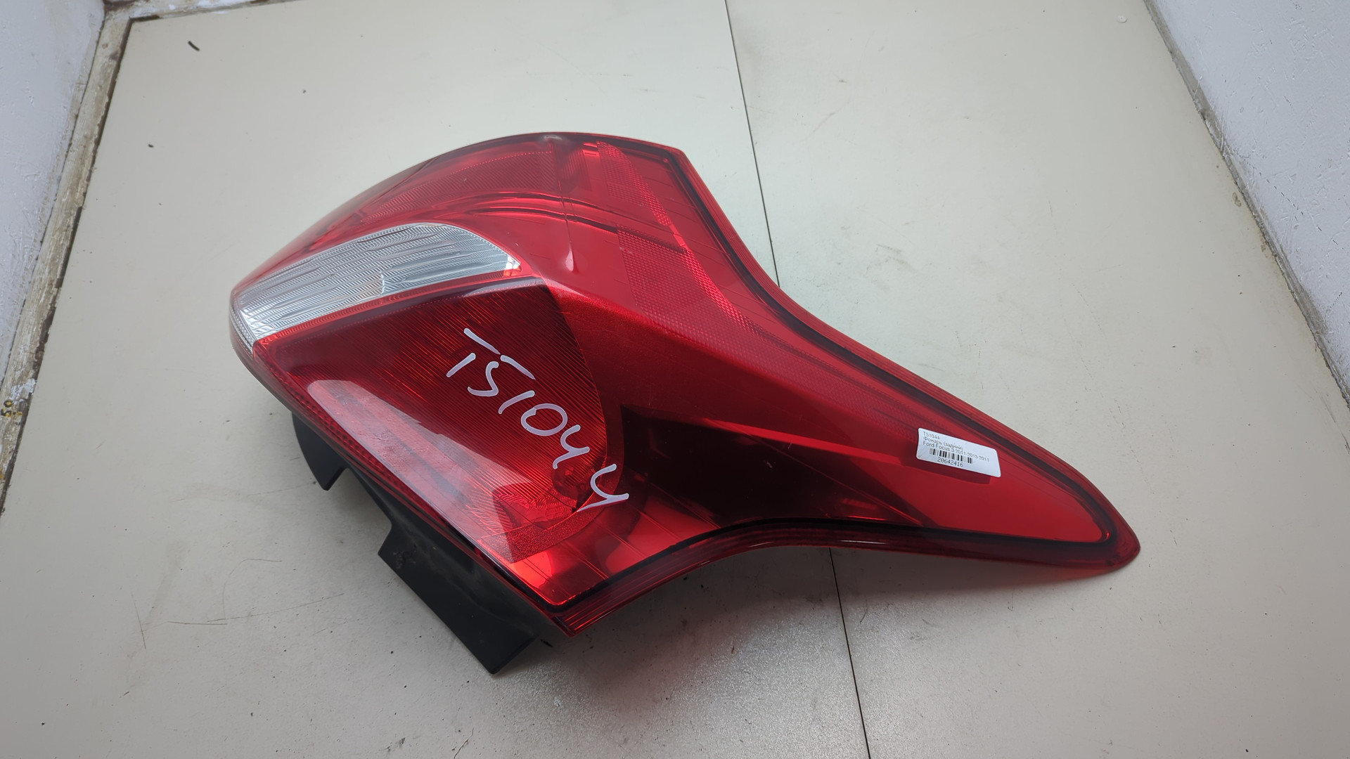 Фонарь задний левый