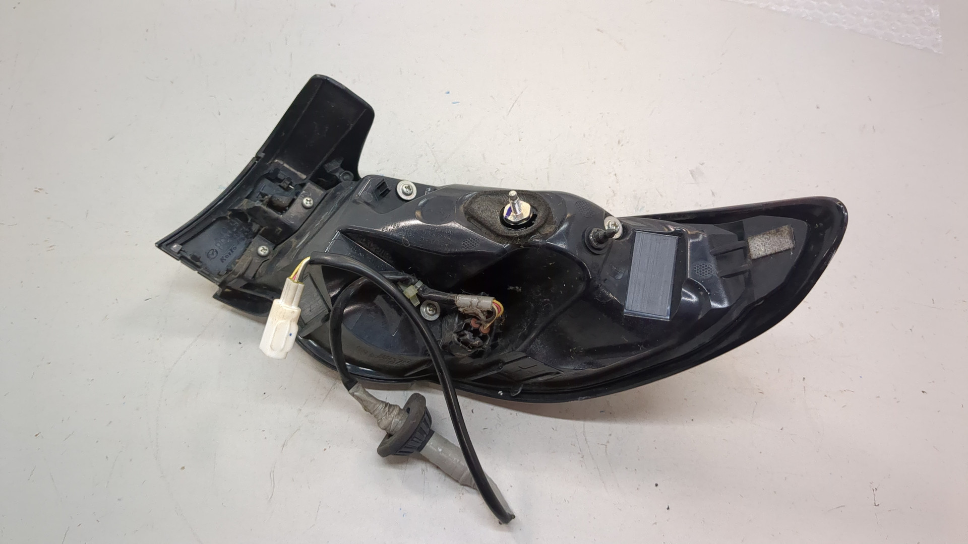 Фонарь задний левый