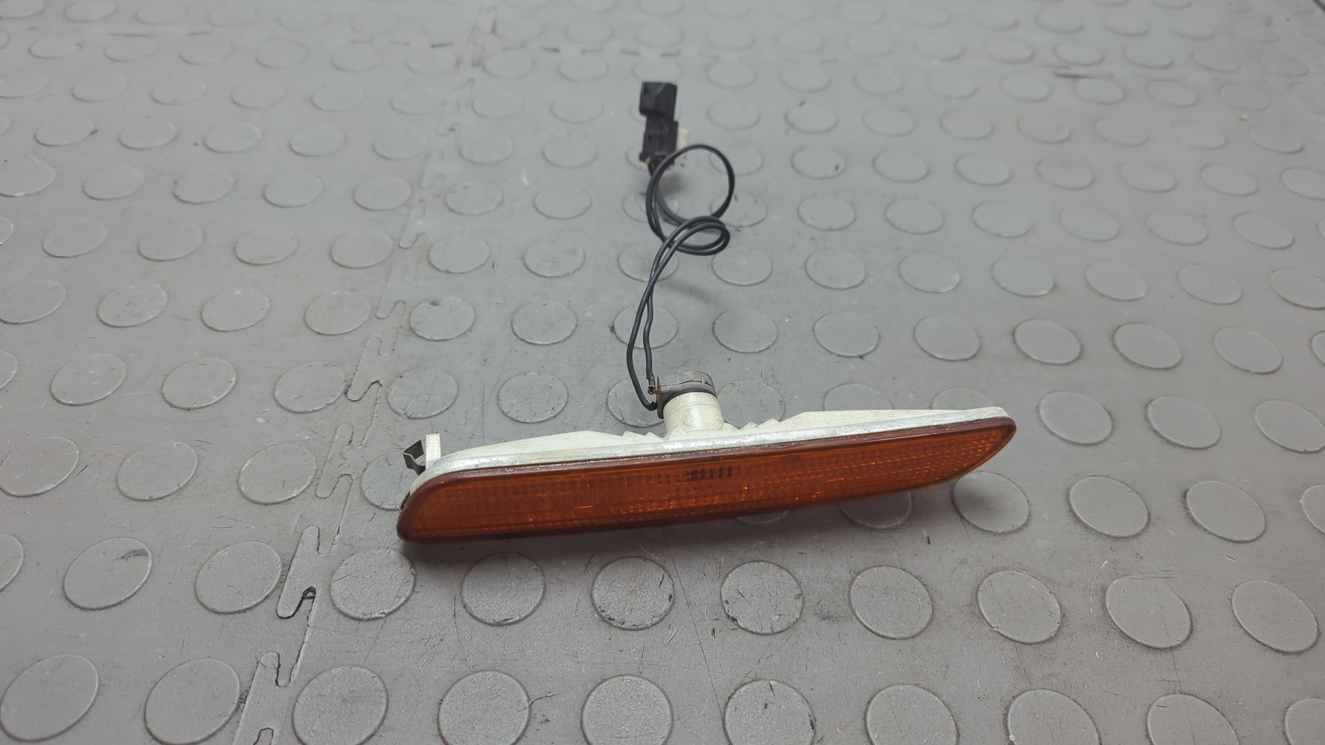 Фара дневного света правая (ходовые огни)