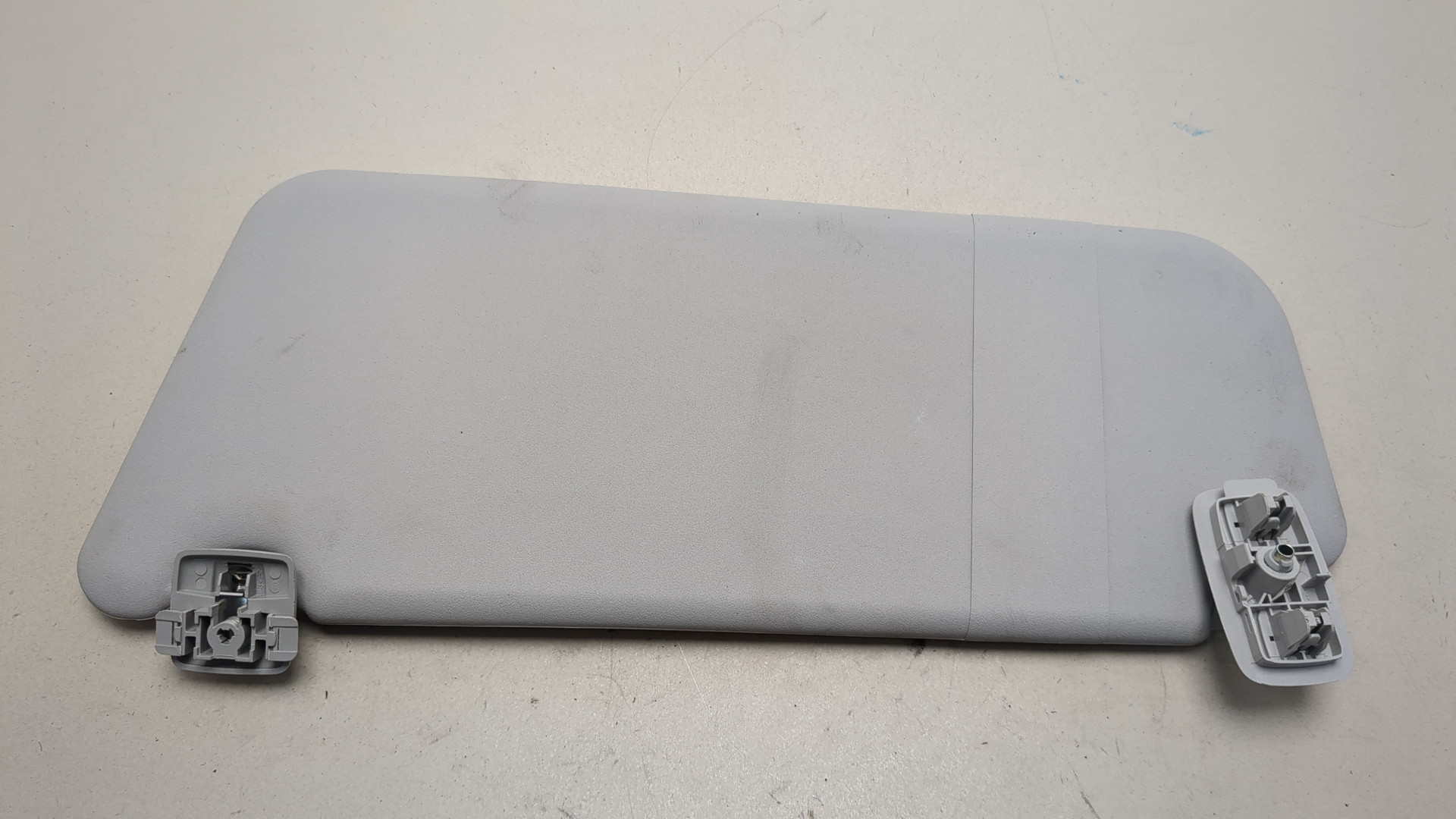 Козырек солнцезащитный