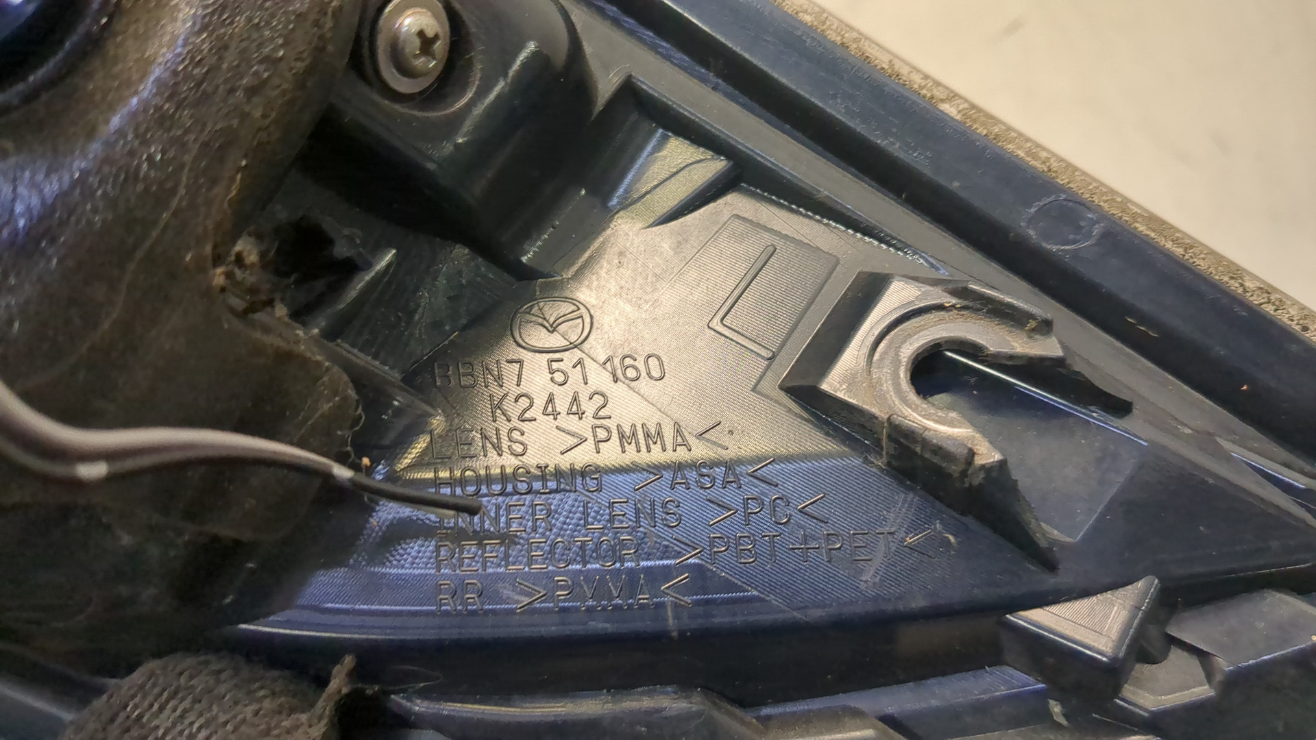 Фонарь задний левый