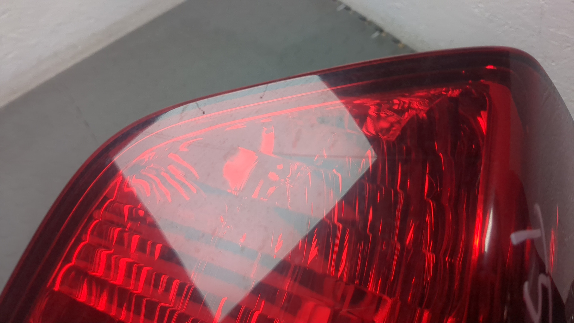 Фонарь задний правый