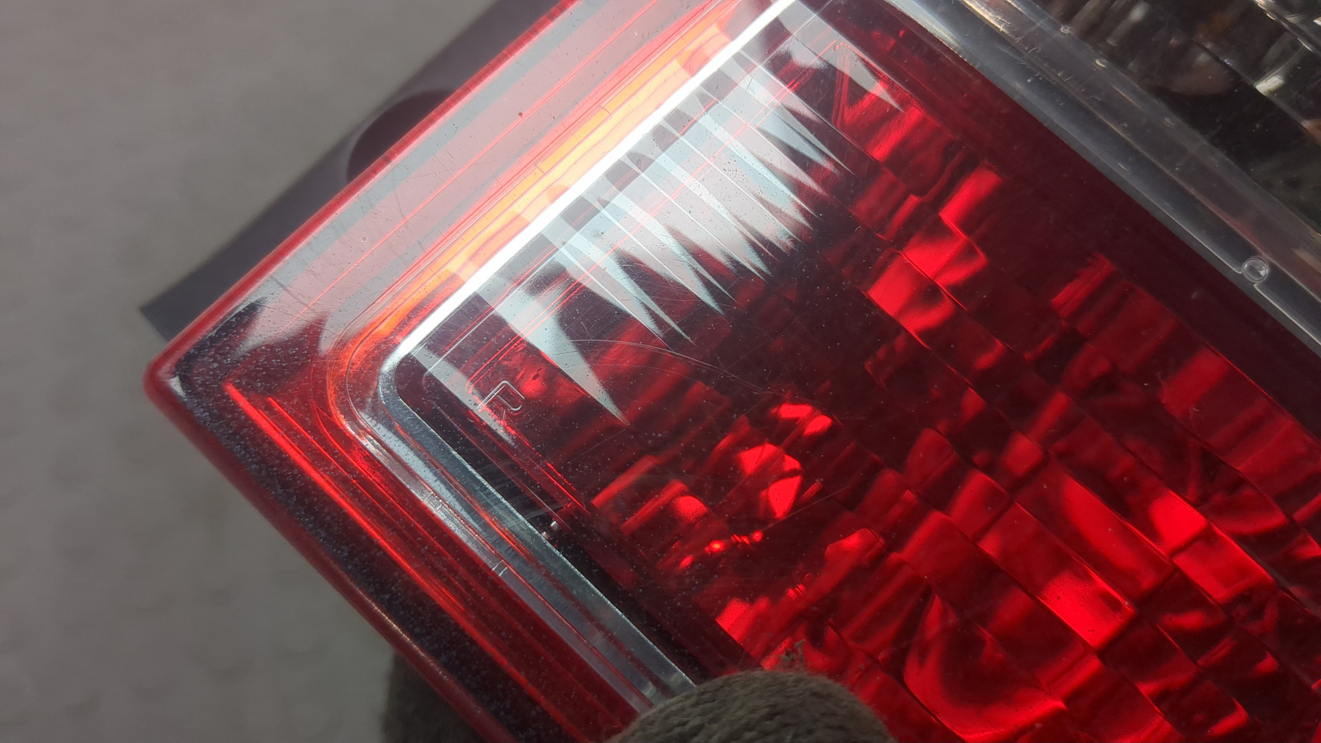 Фонарь задний правый