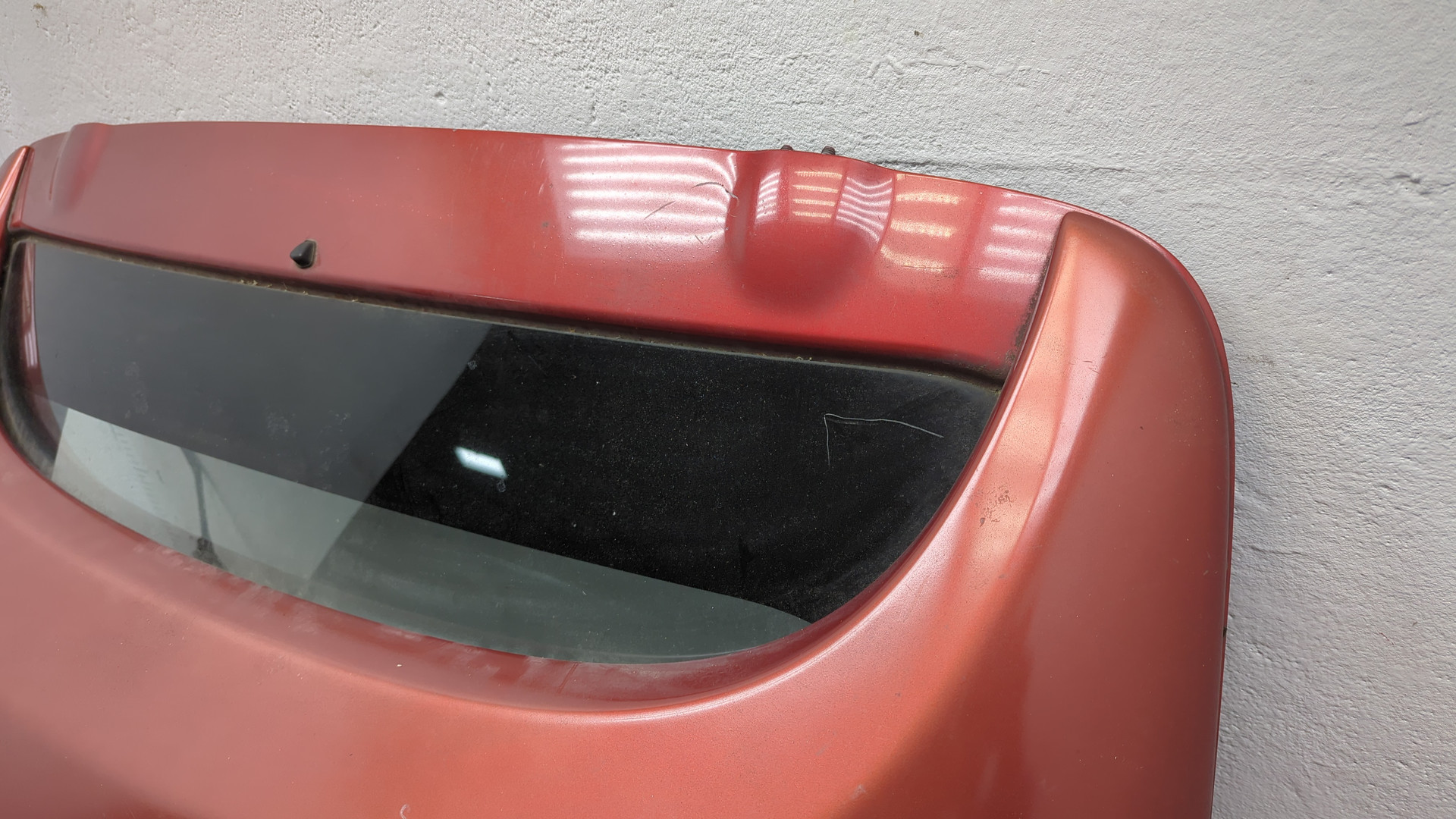 Дверь багажника