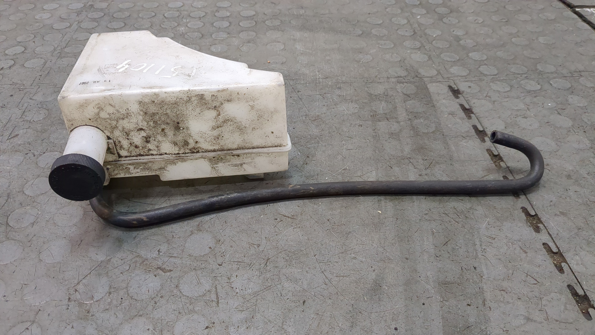 Бачок расширительный