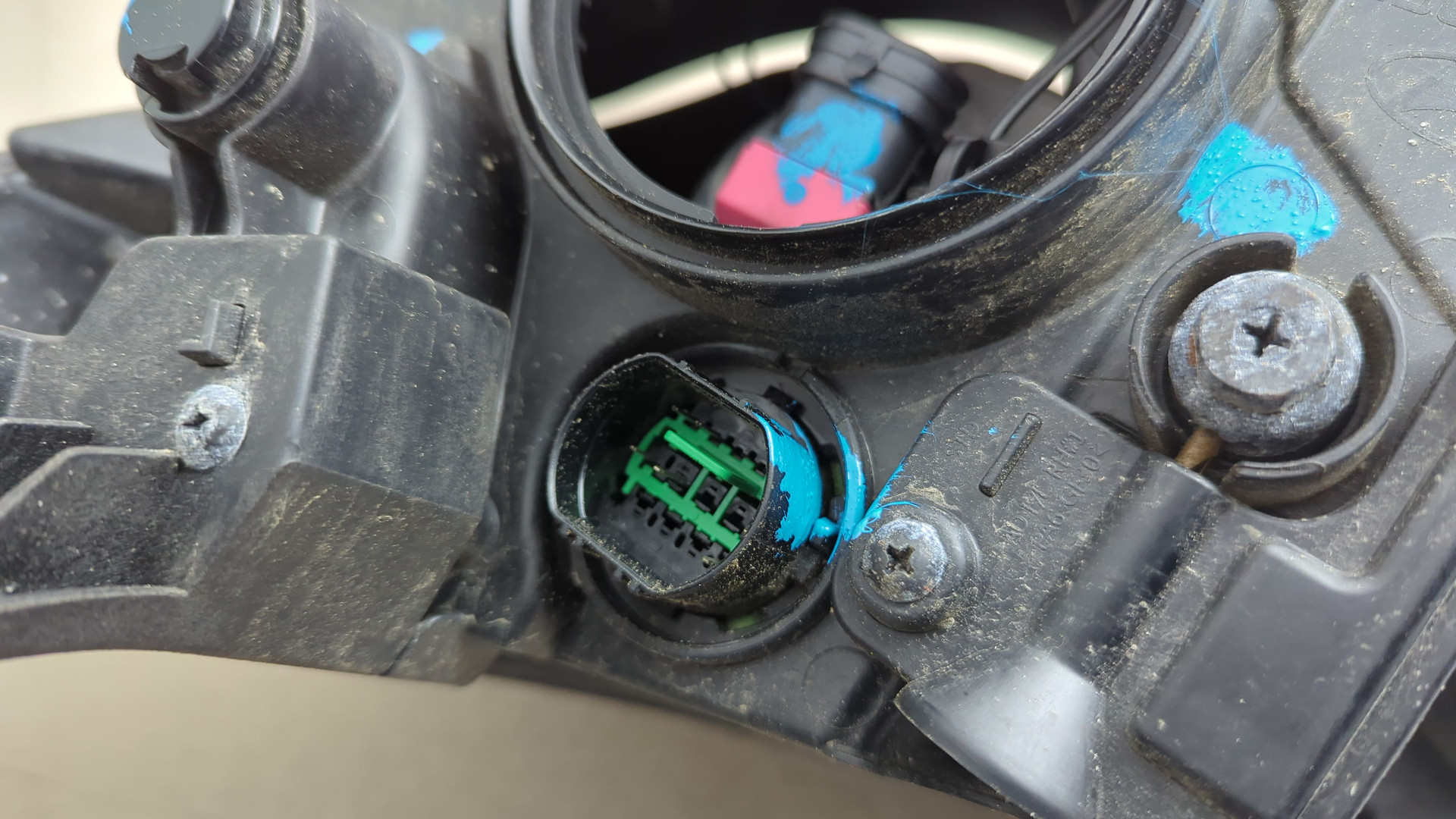 Фара правая