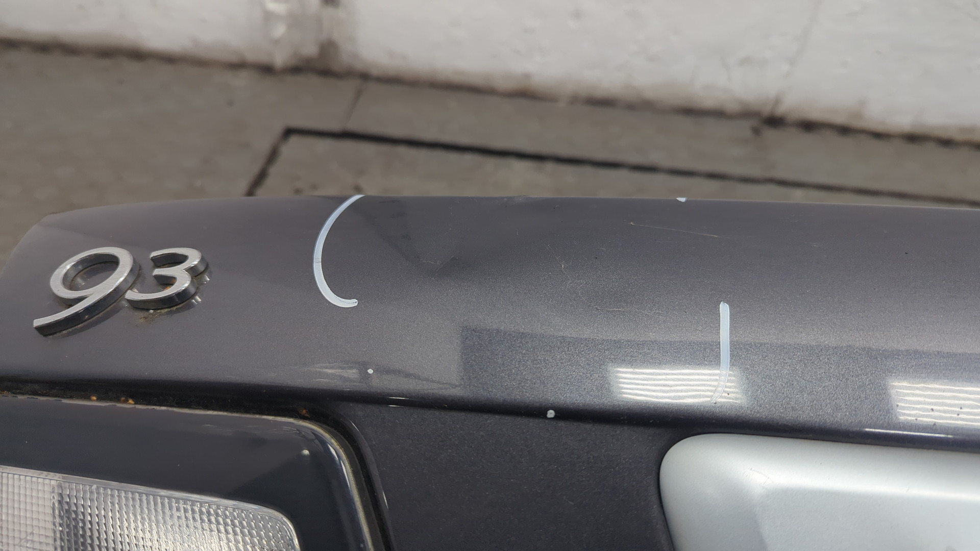 Дверь багажника