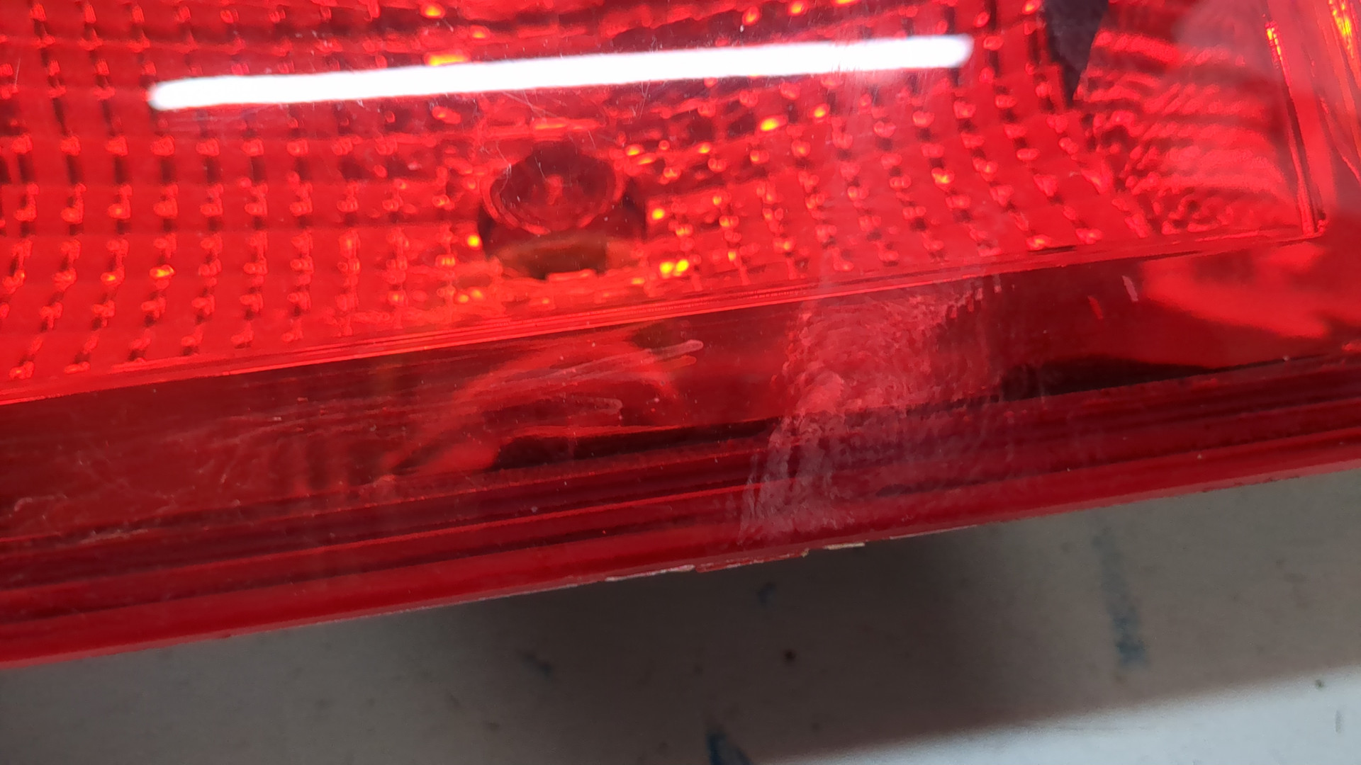 Фонарь задний левый