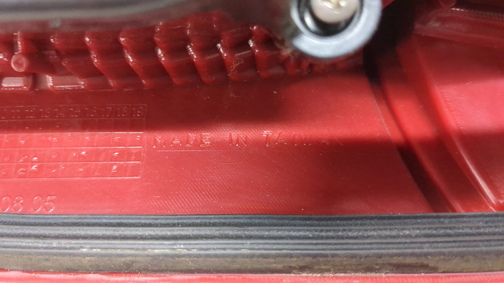 Фонарь задний левый