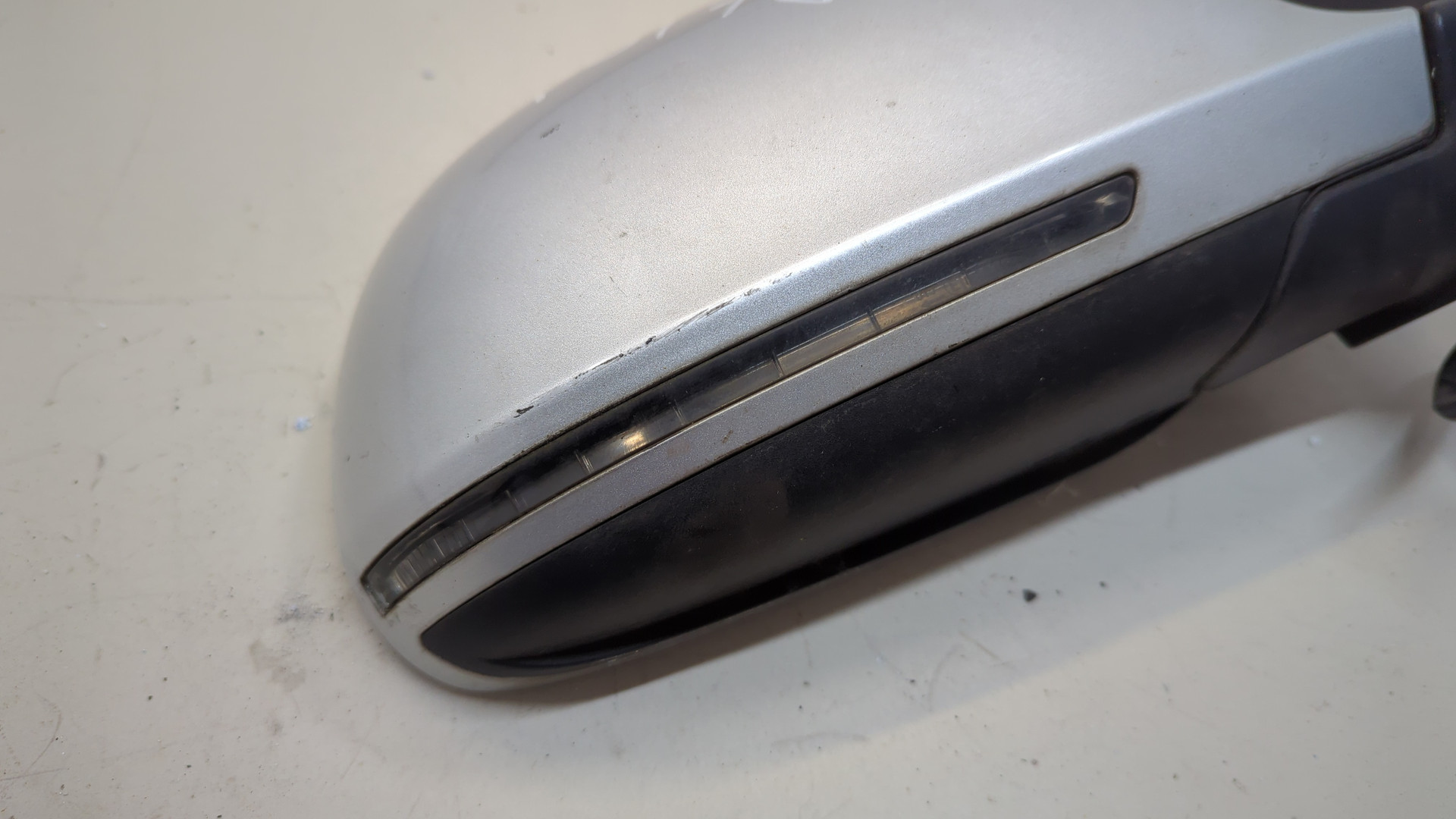 Зеркало правое электрическое