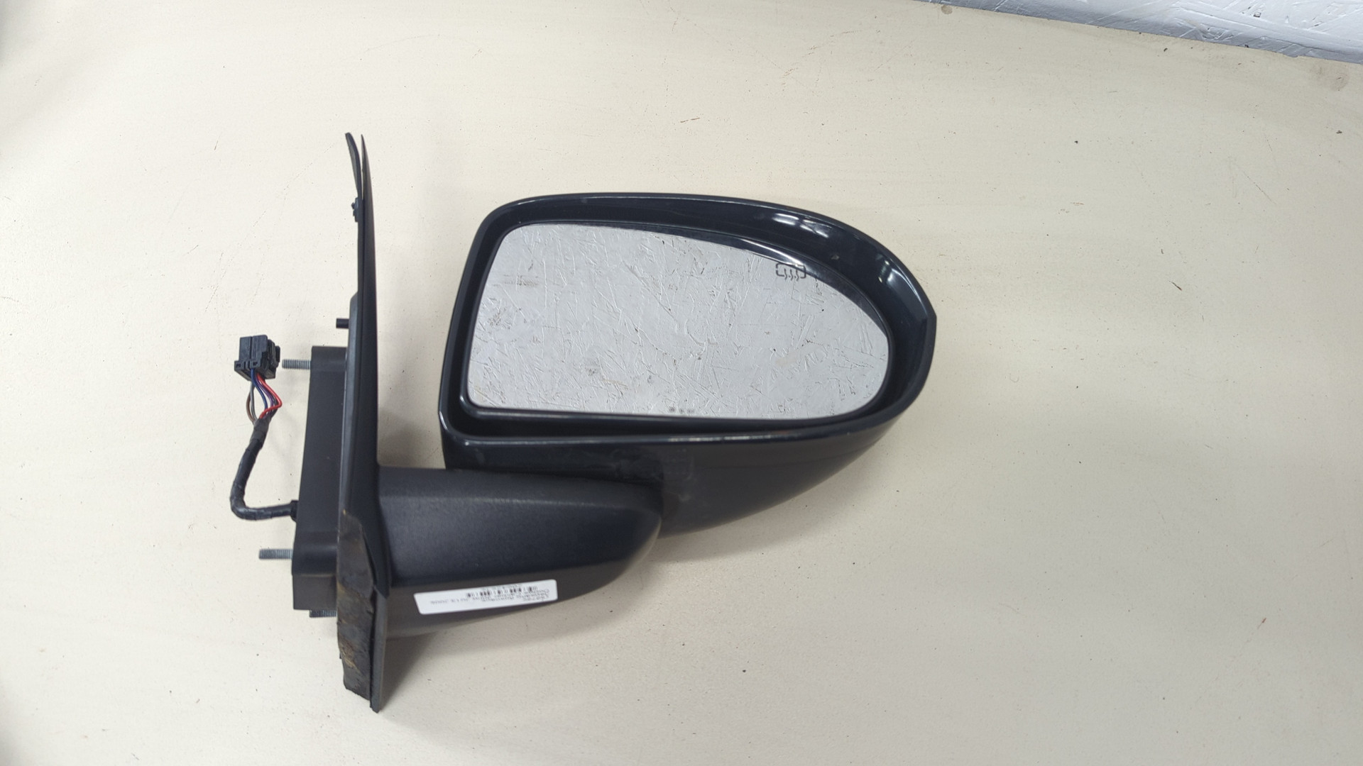 Зеркало правое электрическое