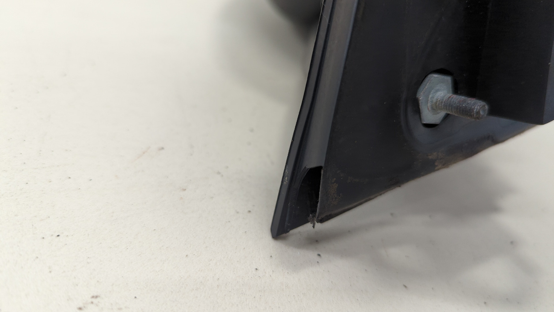 Зеркало правое электрическое