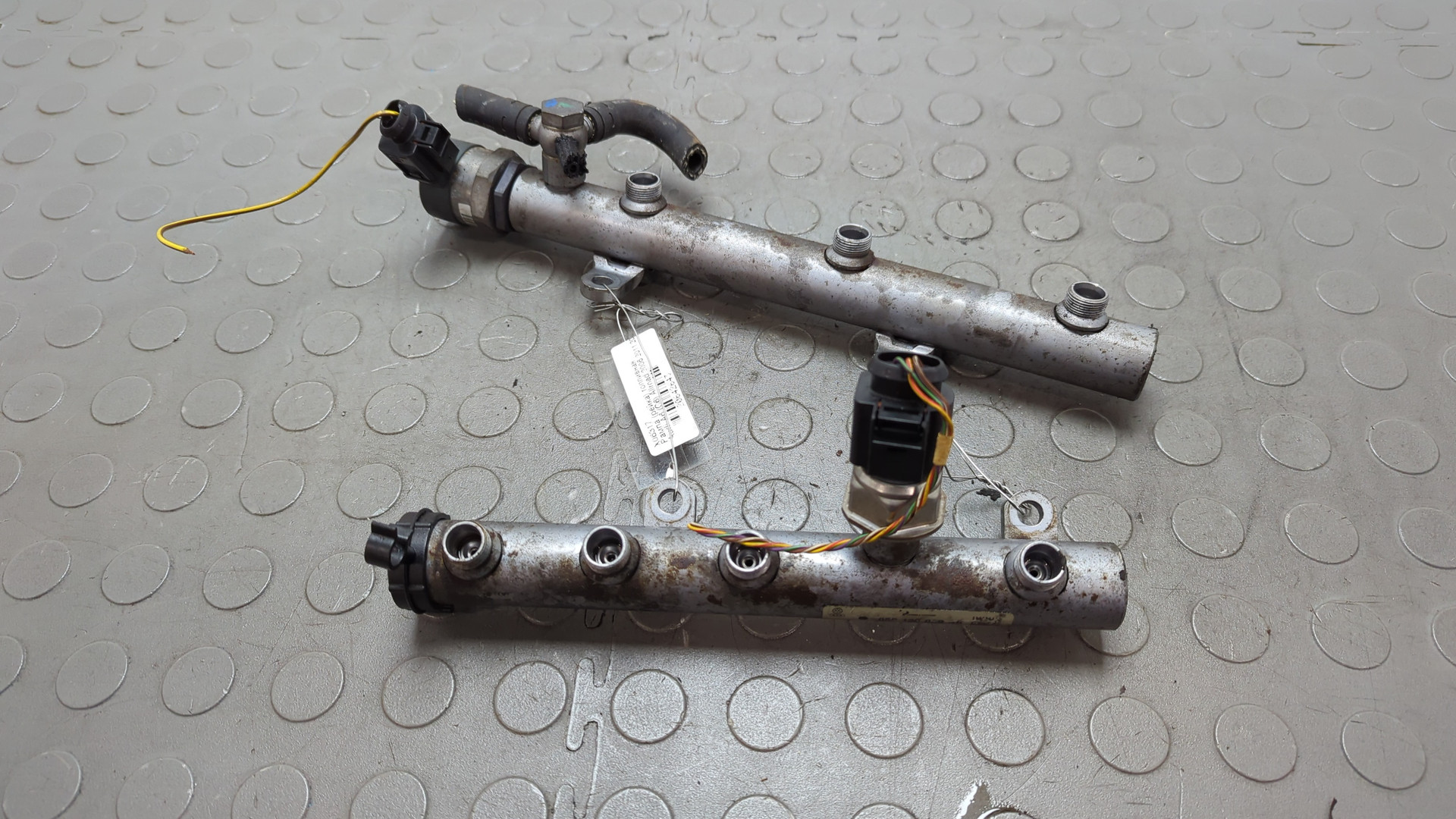 Рейка топливная (рампа)