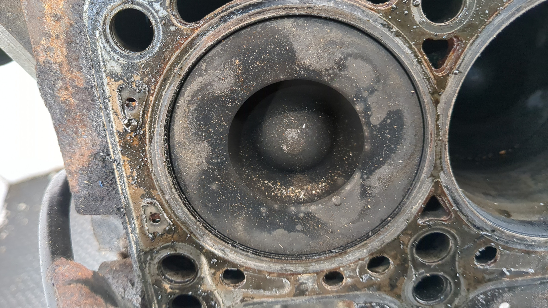 Блок двигателя