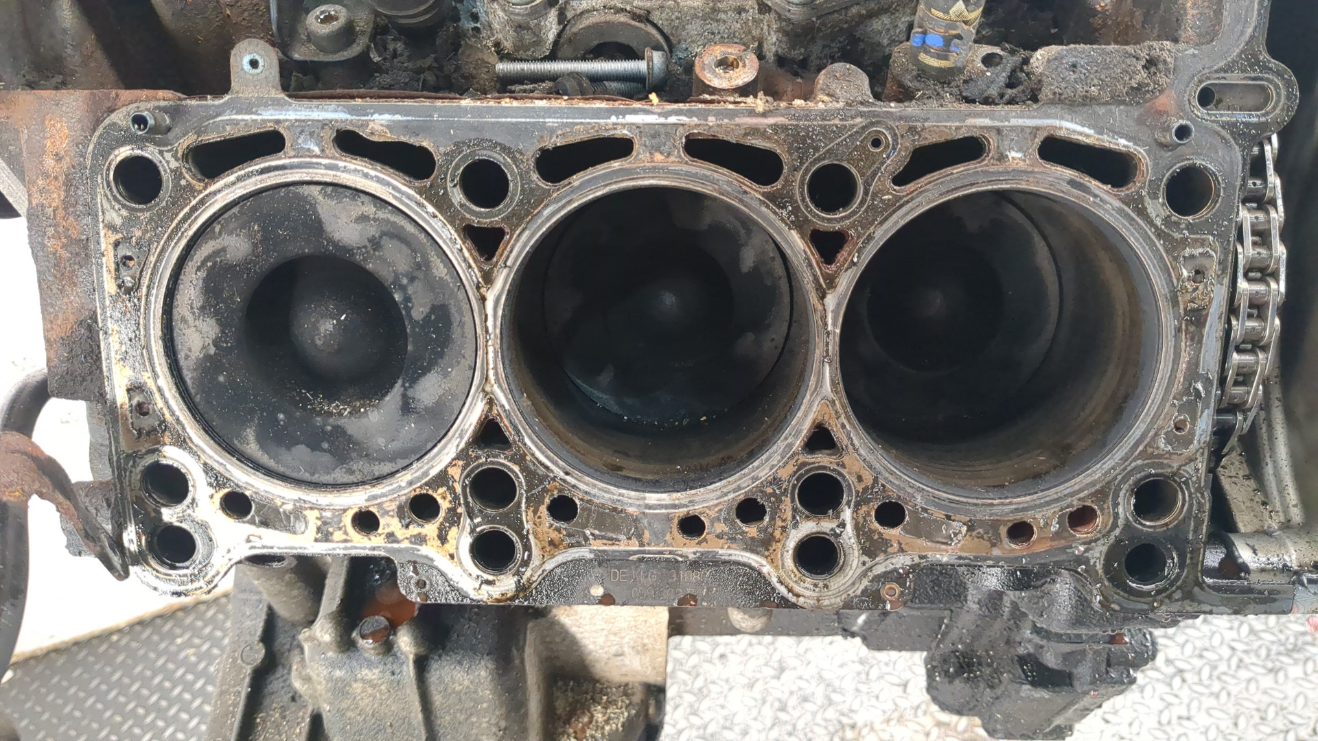 Блок двигателя