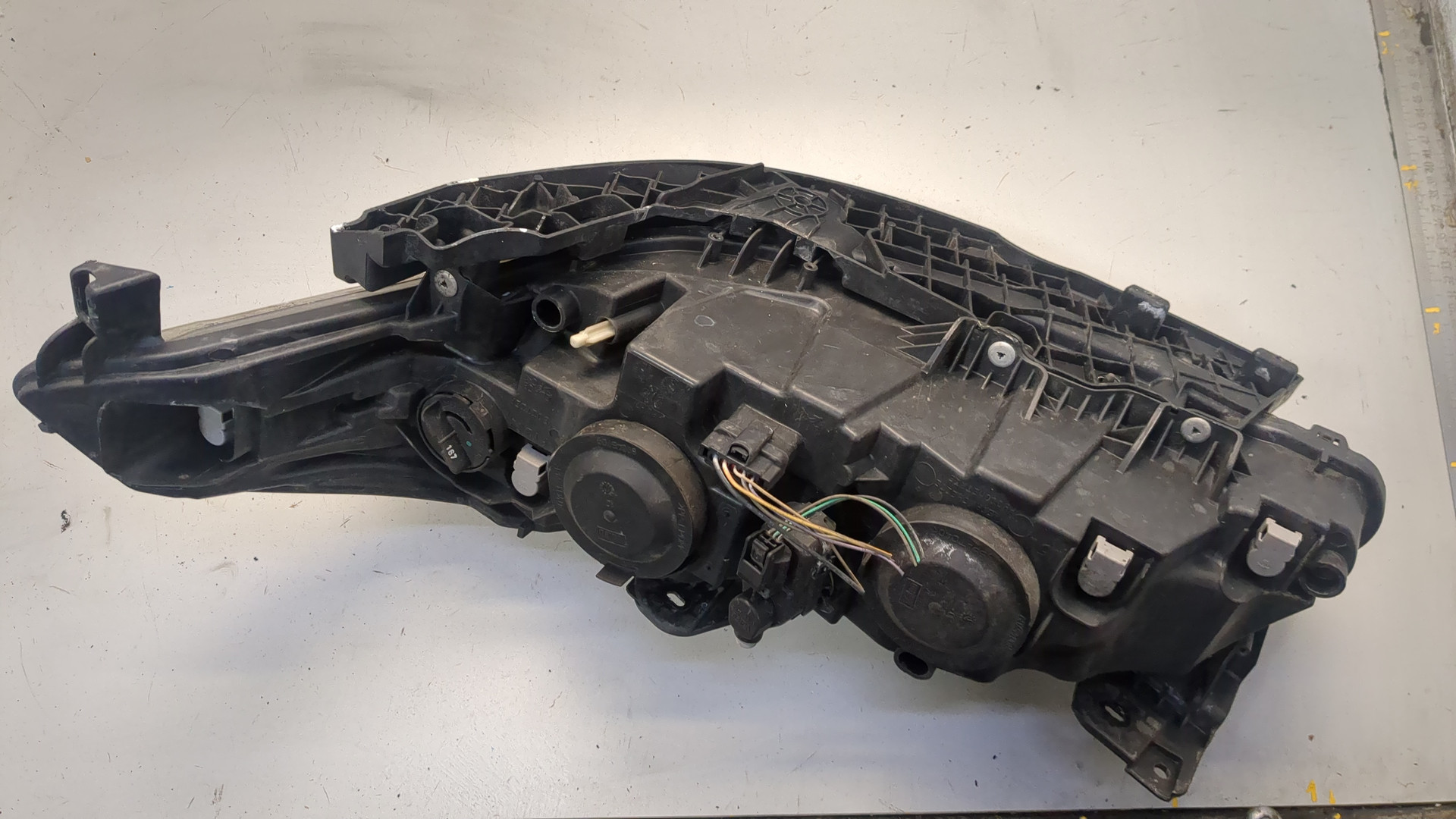 Фара правая