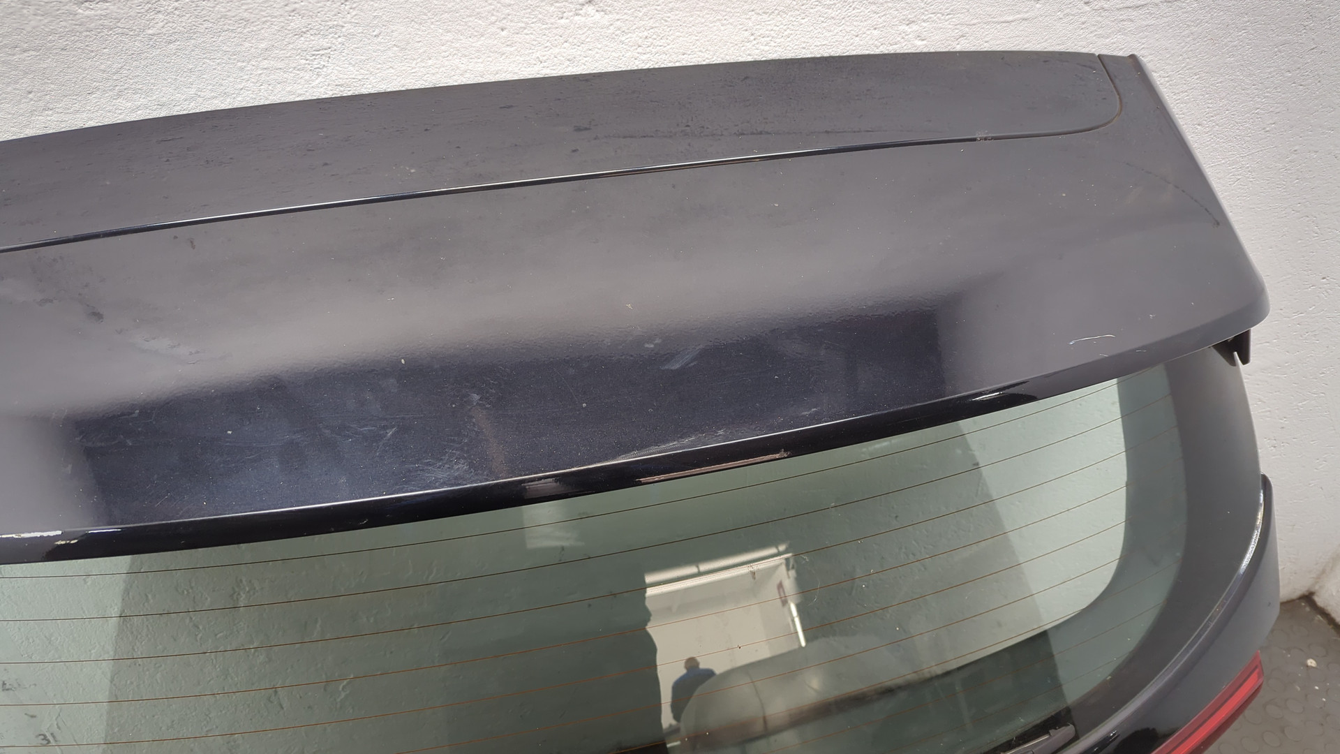 Дверь багажника