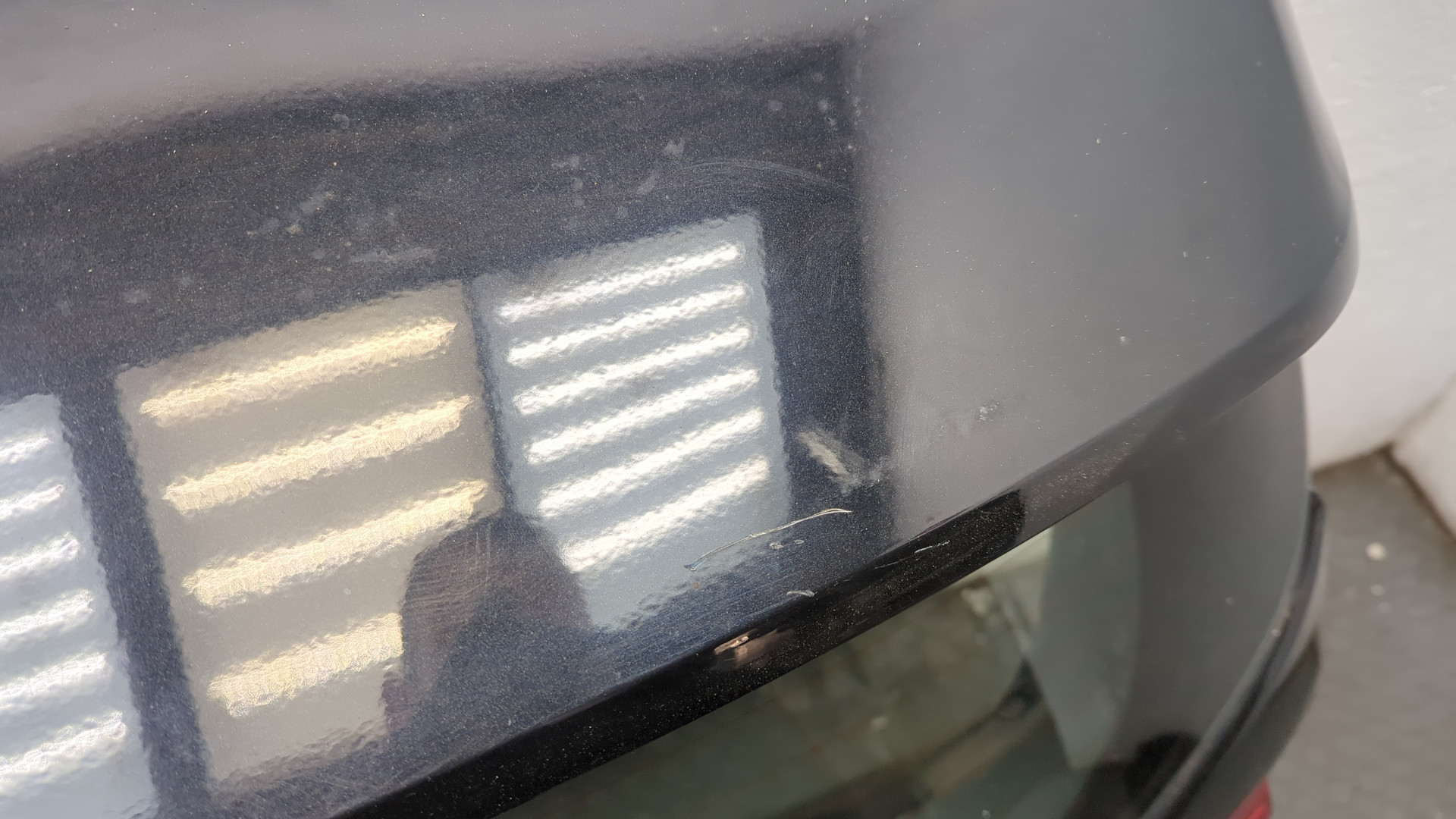 Дверь багажника