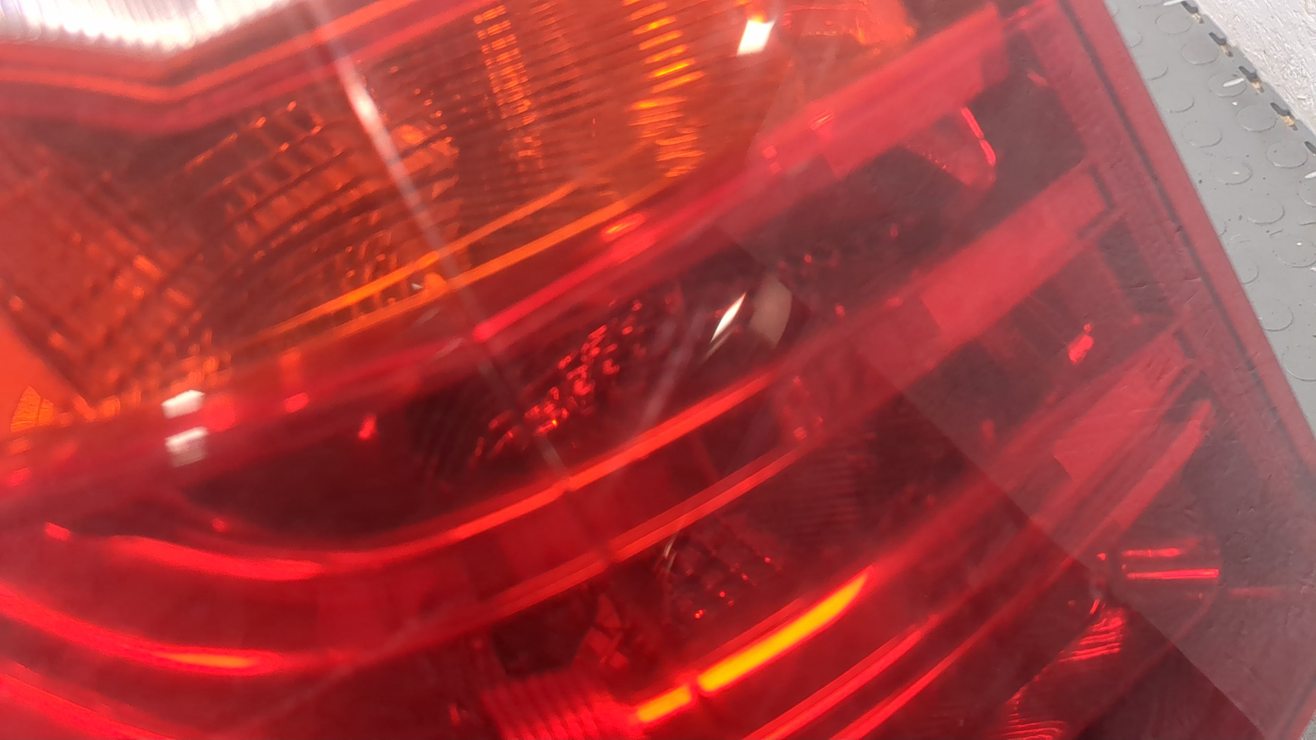 Фонарь задний левый