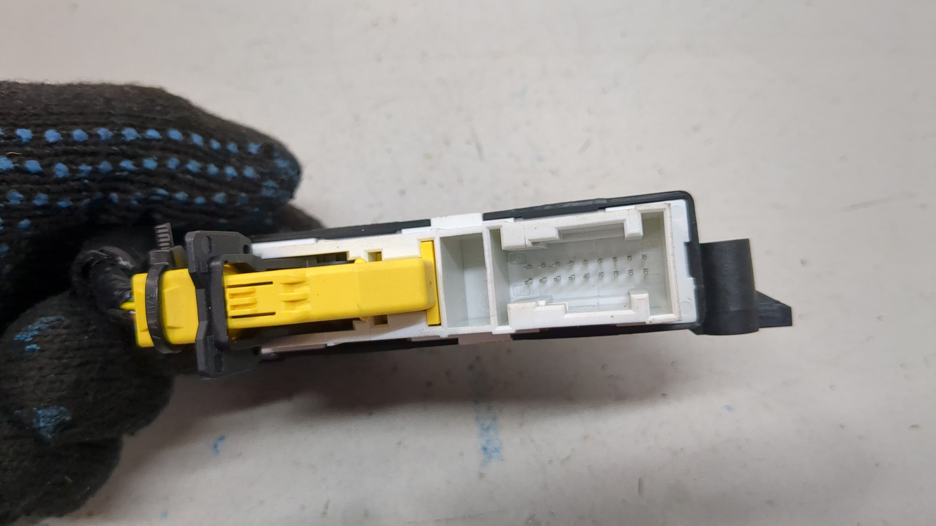 Блок управления парктрониками