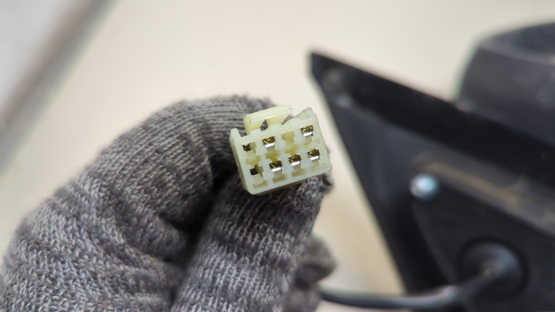 Зеркало правое электрическое