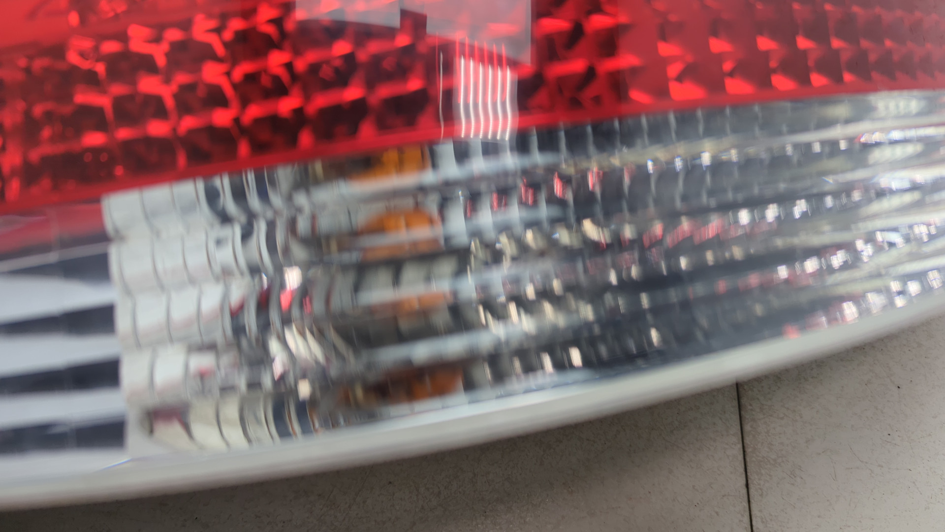 Фонарь задний левый