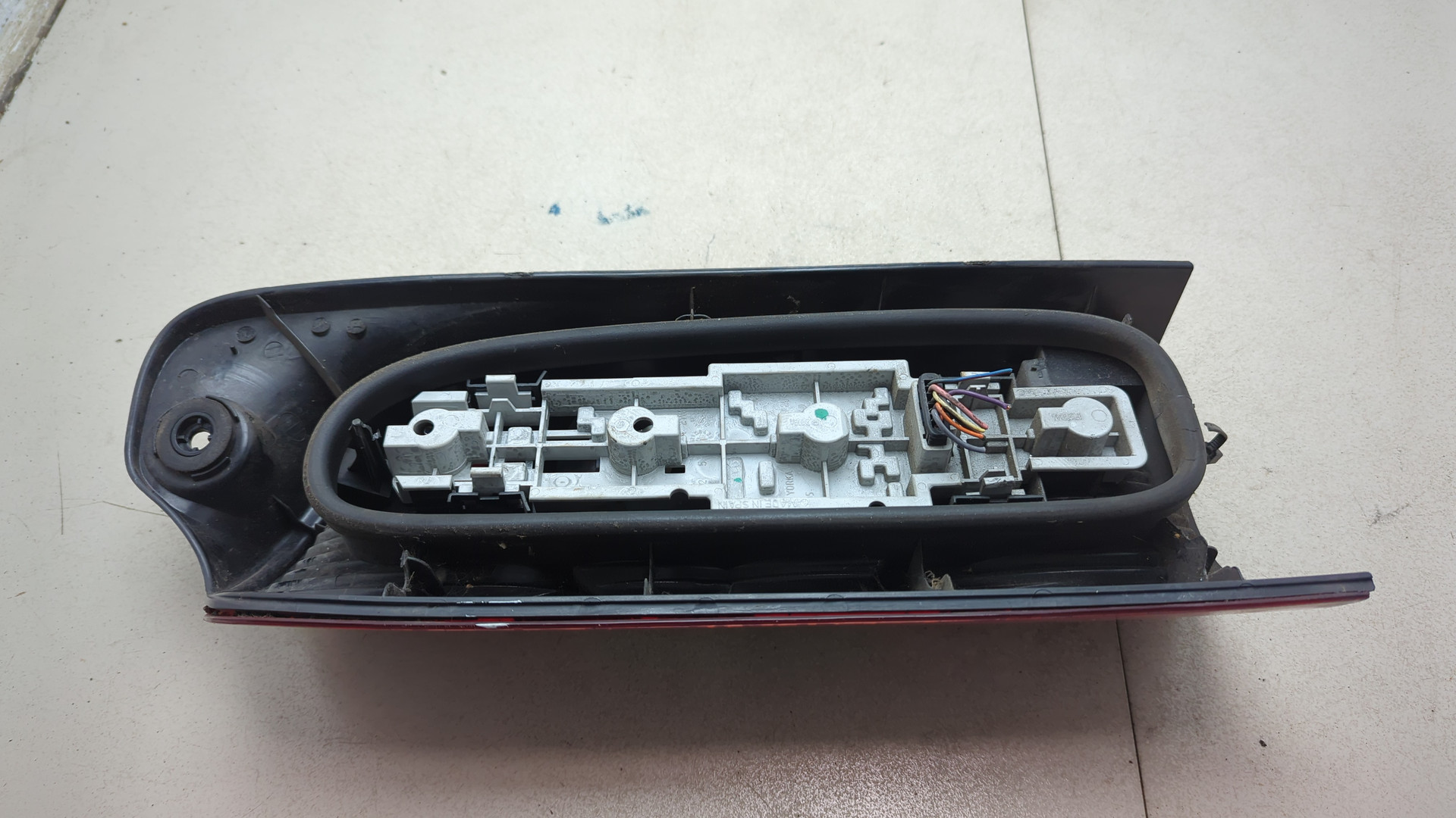 Фонарь задний правый