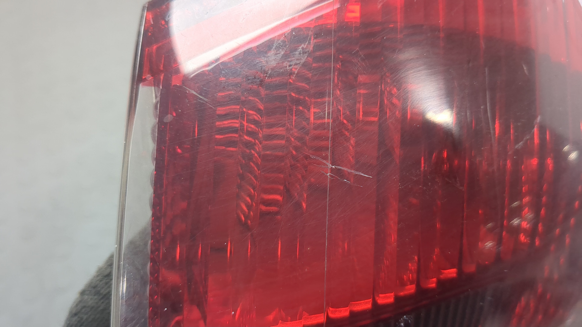 Фонарь задний правый