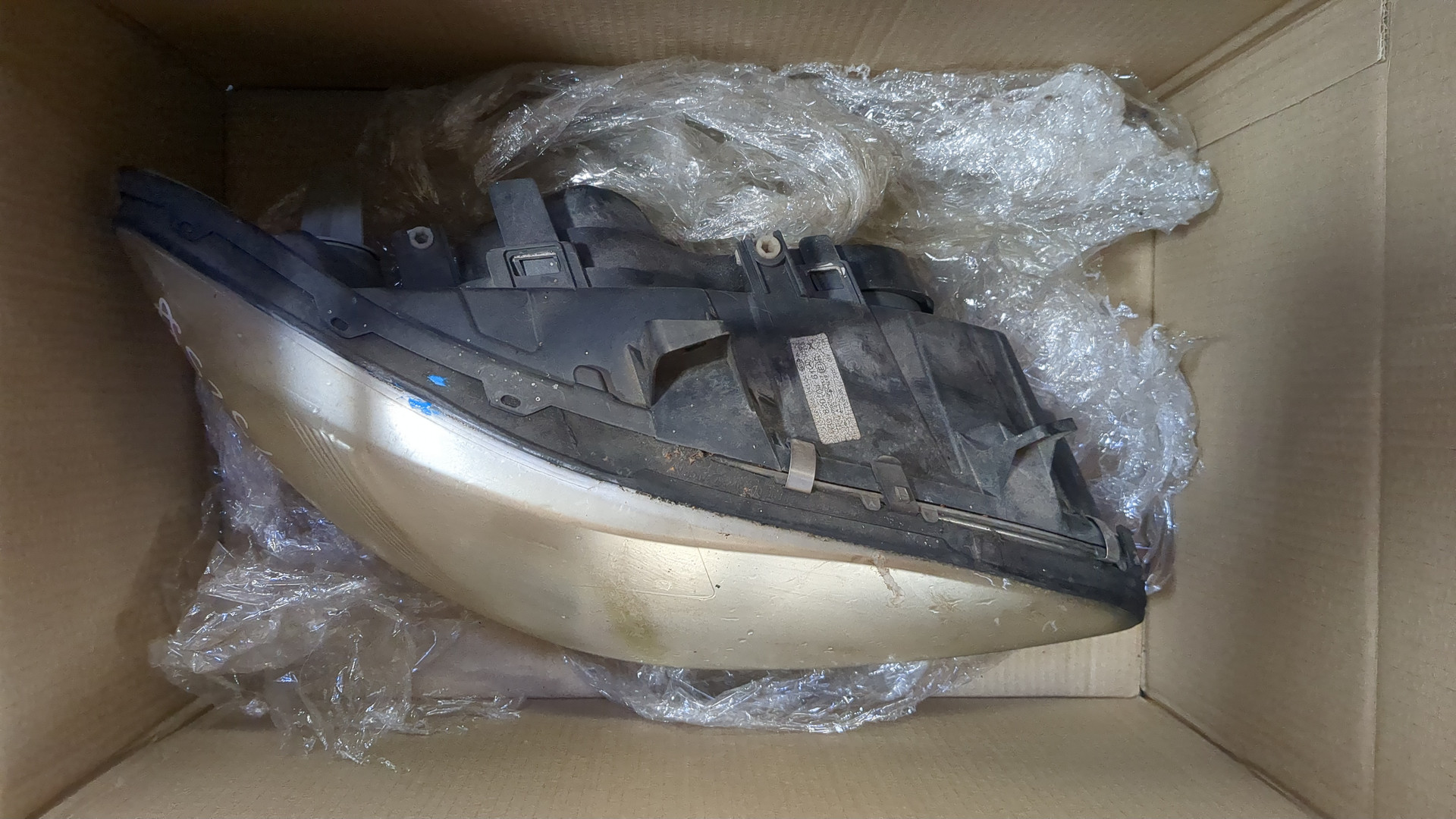 Фара правая